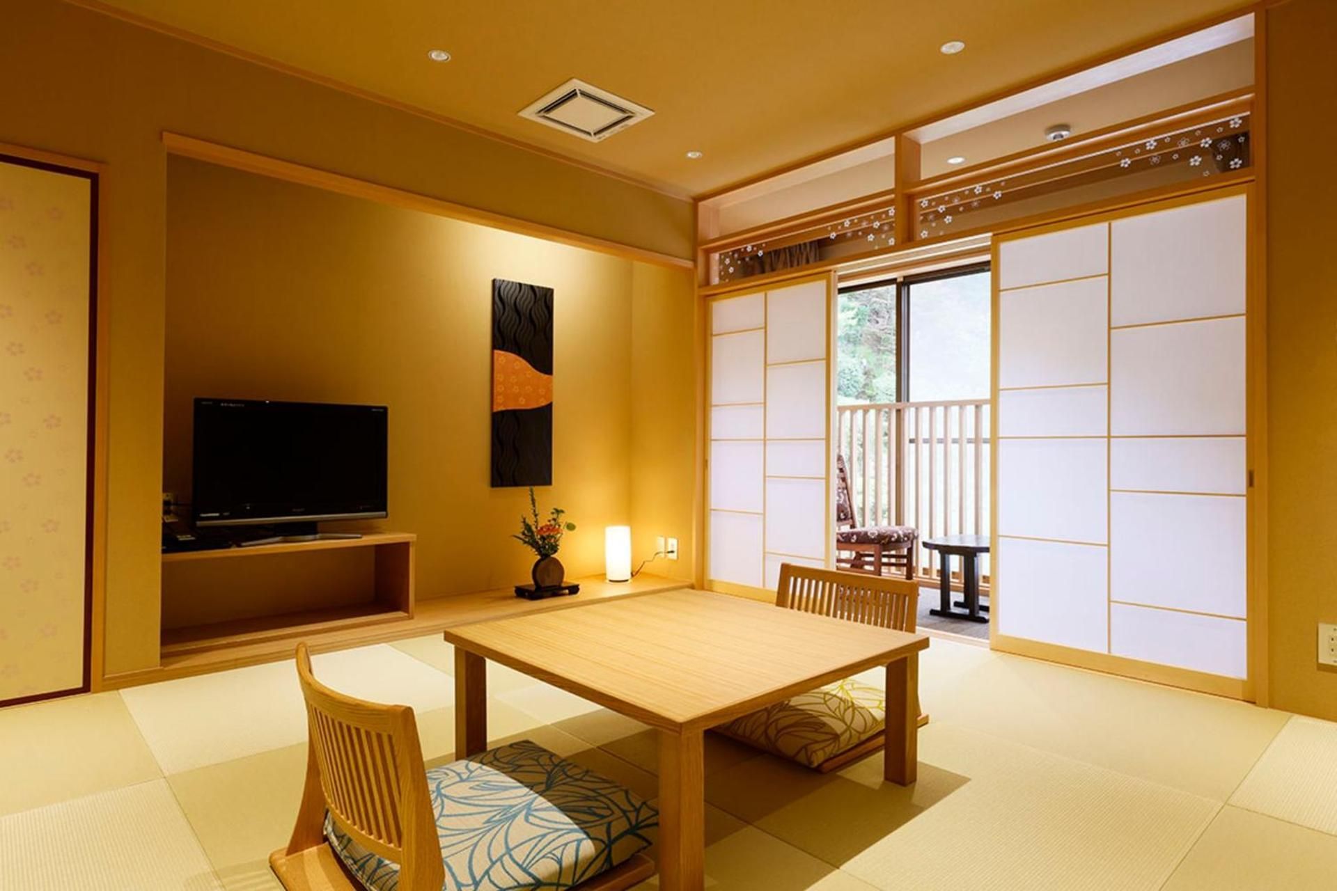 Superior Japanese Room