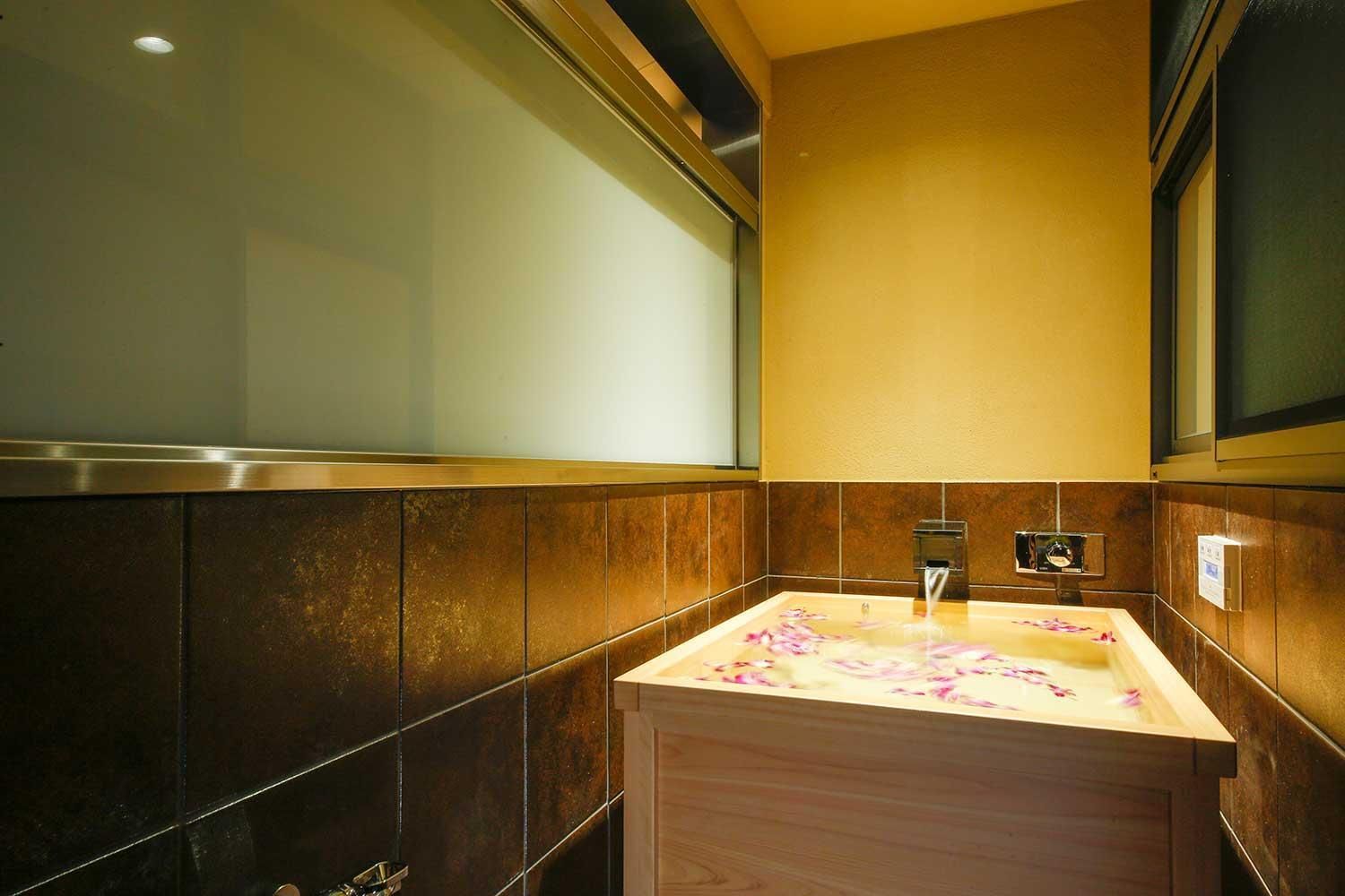 Quadruple Room with Private External Bathroom