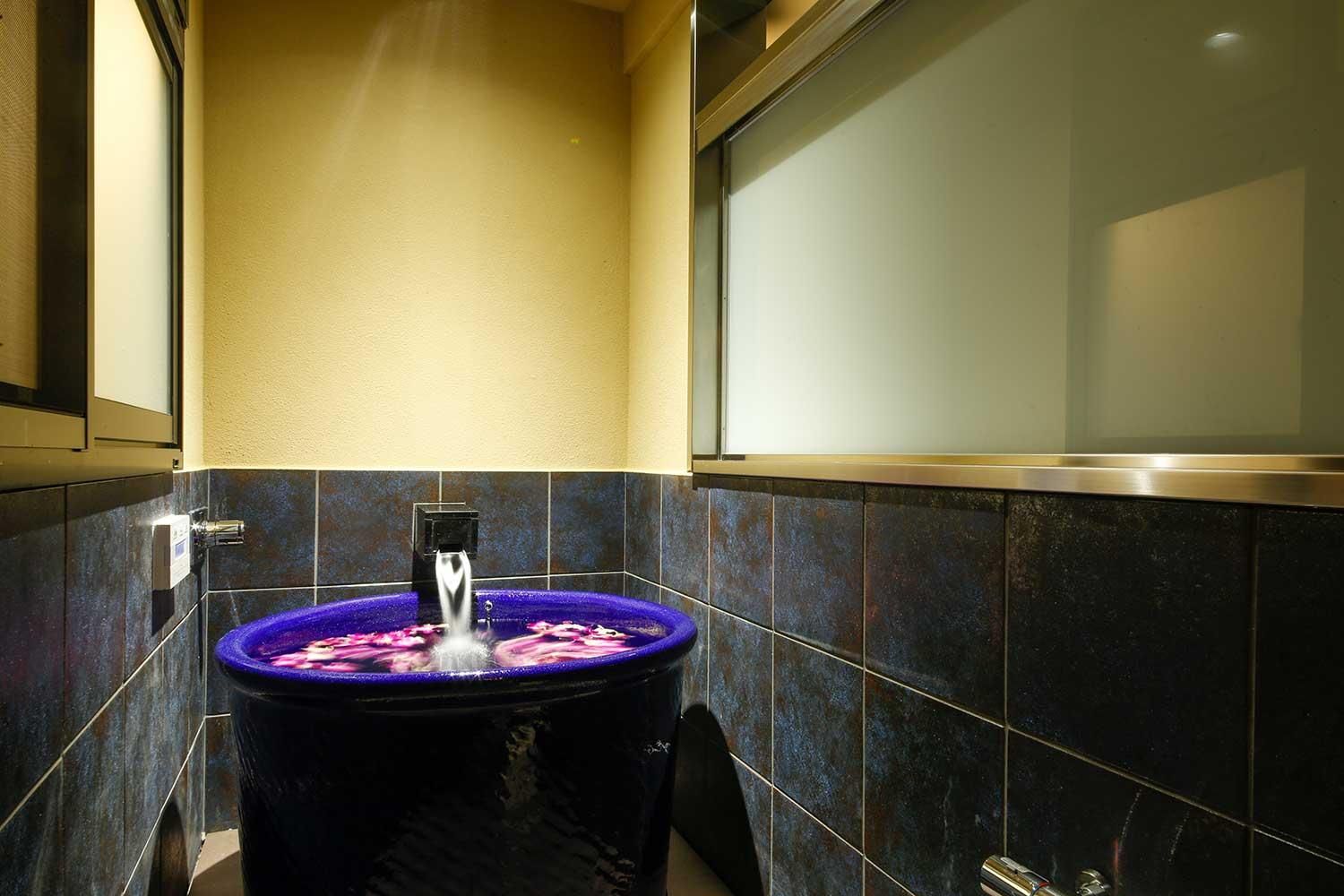 Japanese Style Room with 10 Tatami and Open-Air Bath