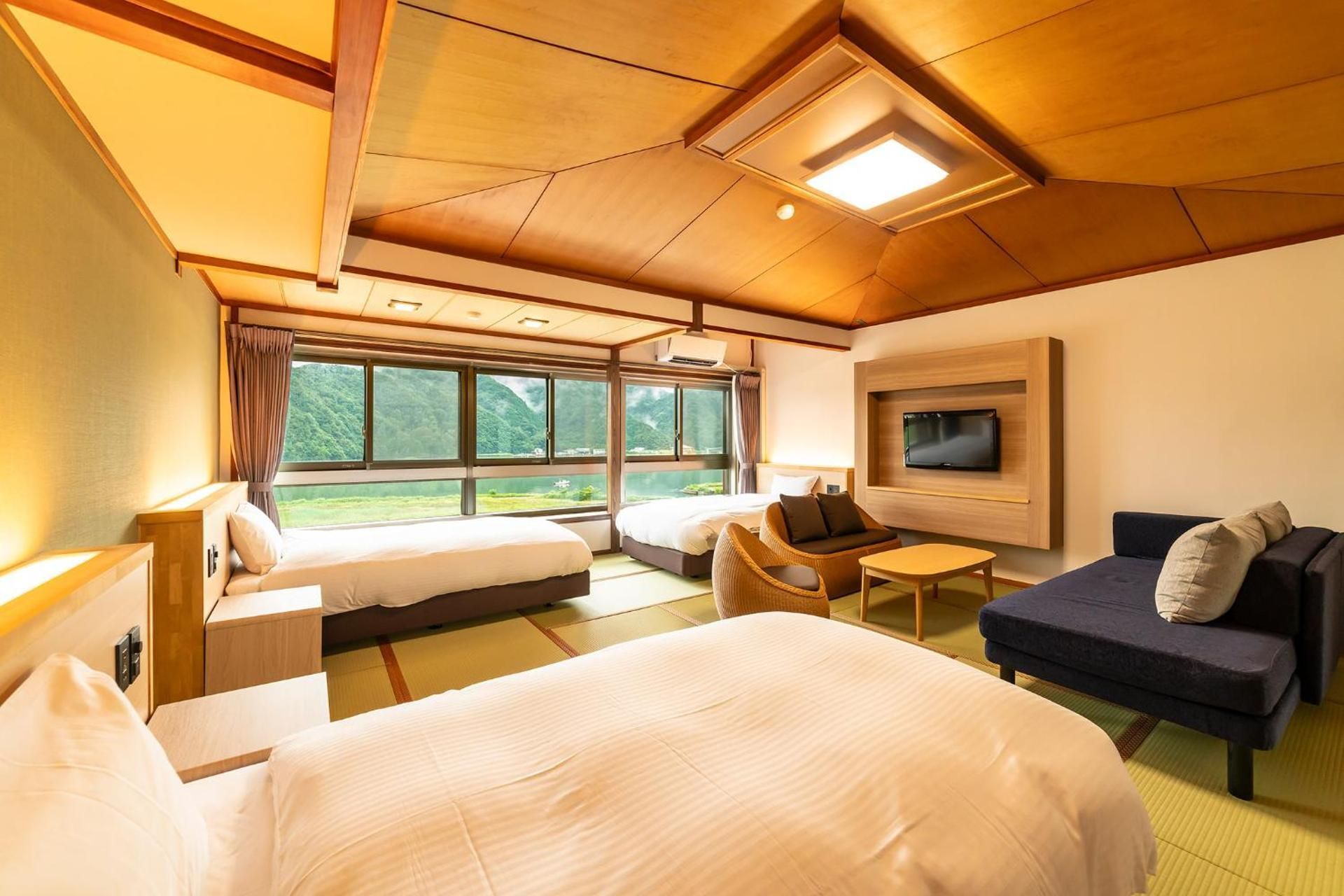River Side Superior Japanese-Style Triple Beds with Shared Bathroom - Non-Smoking