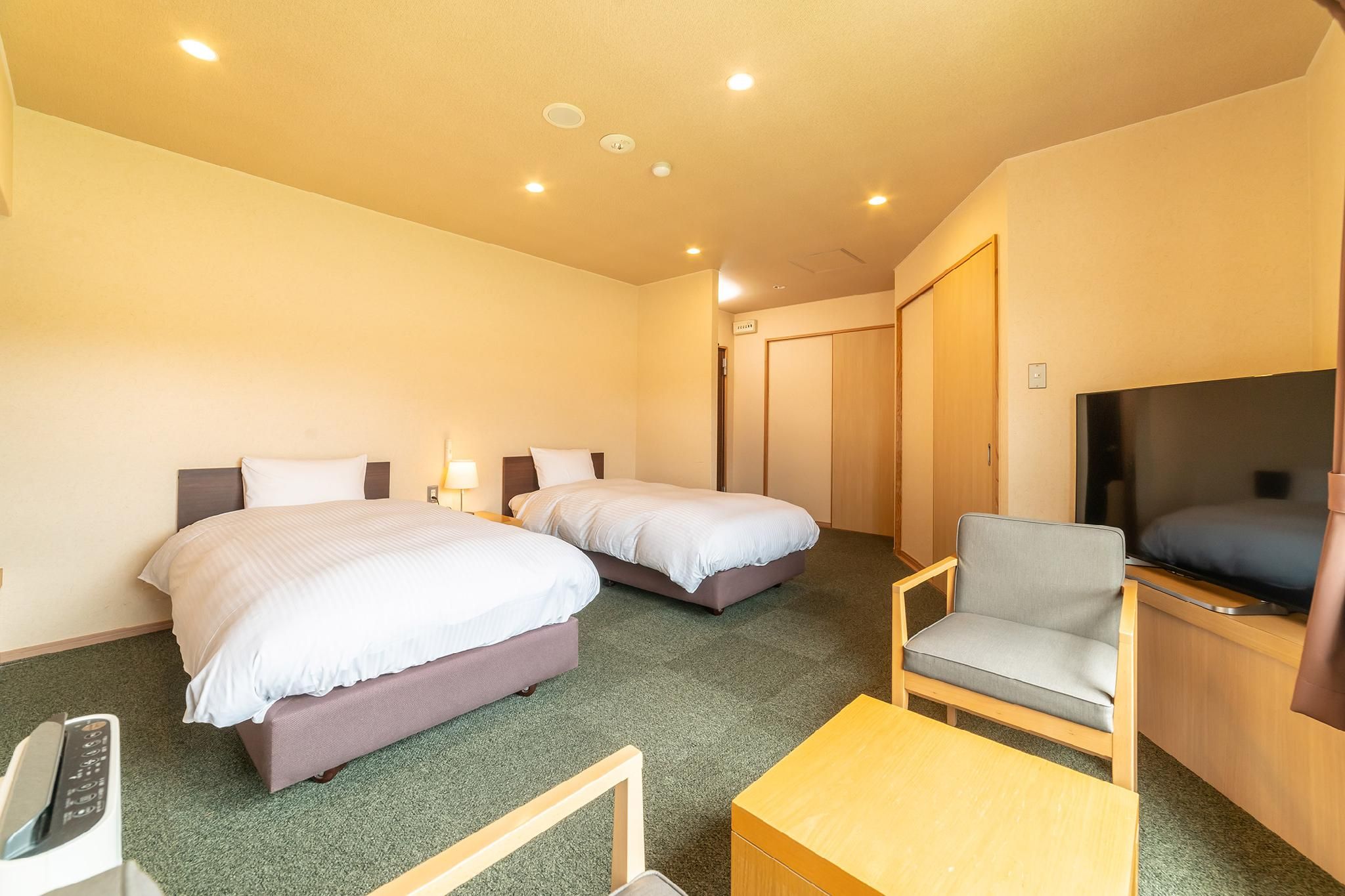 Standard Twin Room with Shared Bathroom - Non-Smoking