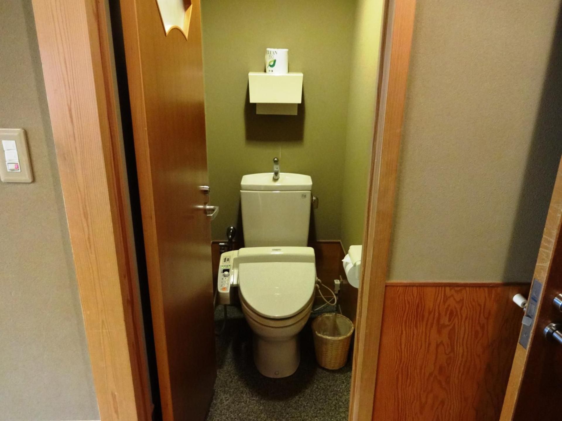 Twin Room with Tatami Floor and Shared Bathroom
