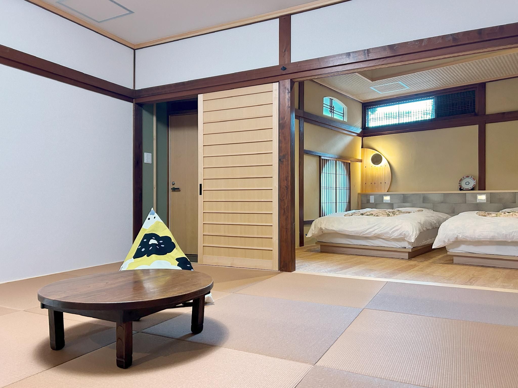 Japanese-Western Style Room with 2 Single Beds - Non-Smoking