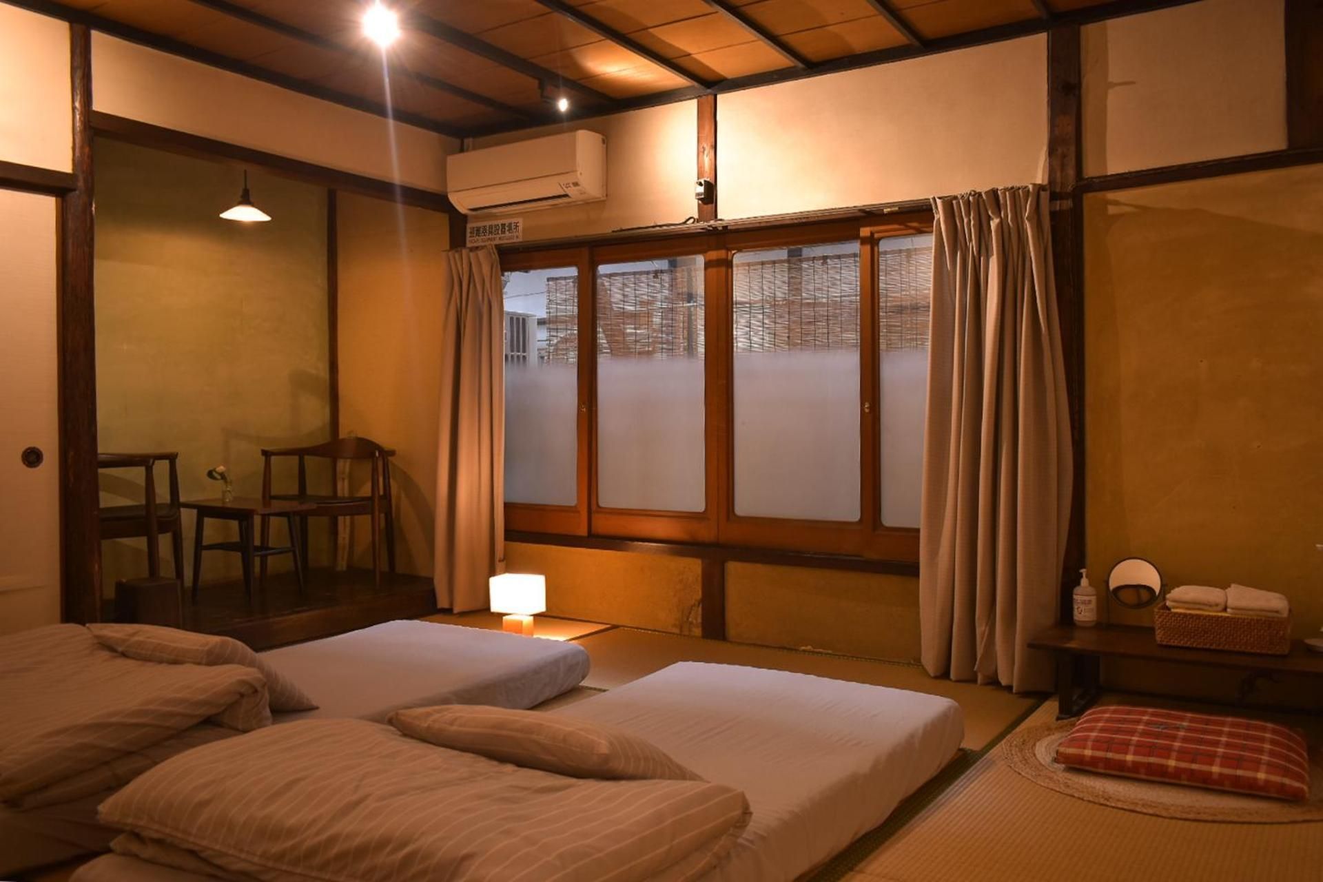 Quadruple Room with Shared Bathroom