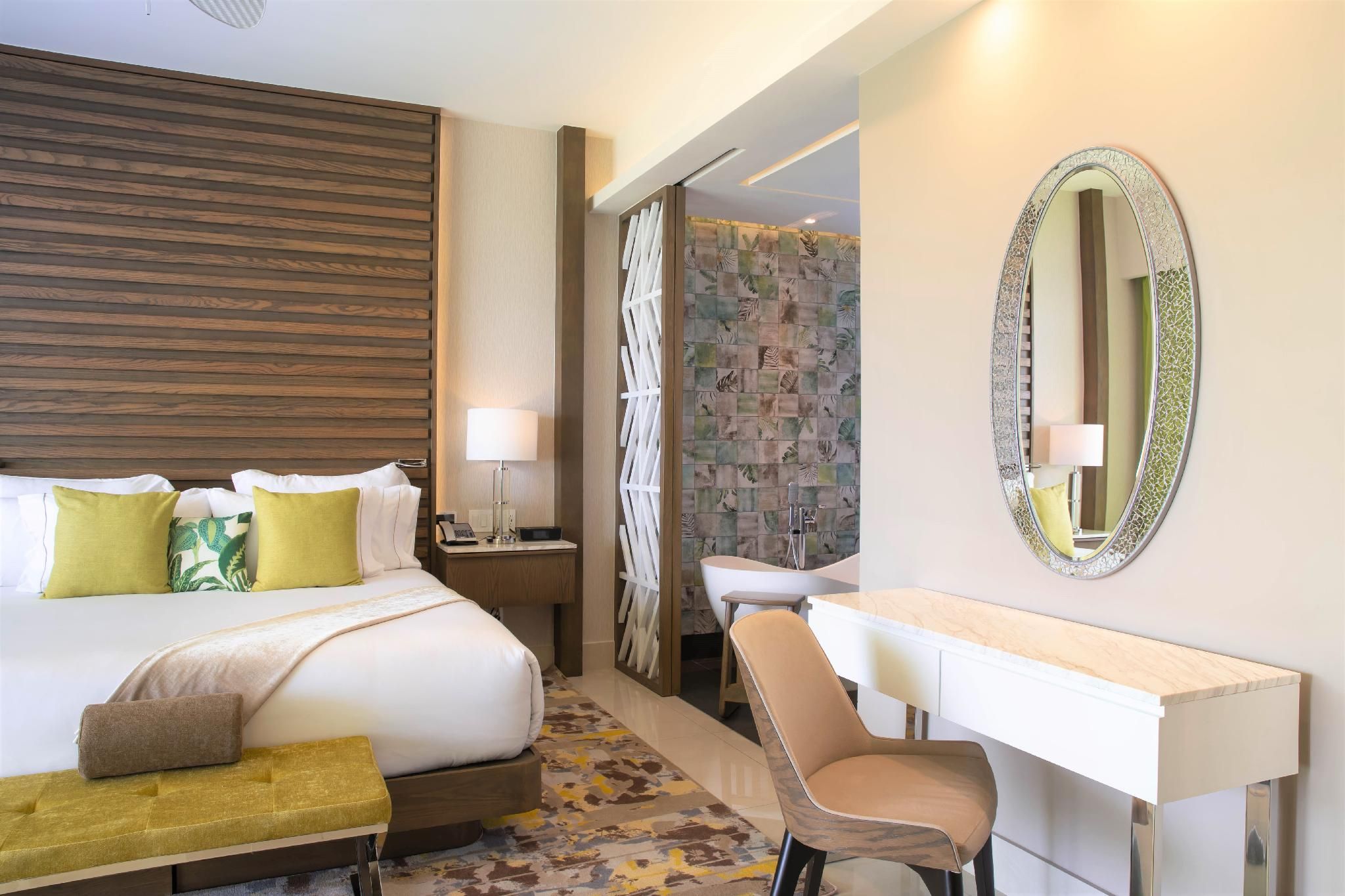 One Bedroom Suite Ocean View