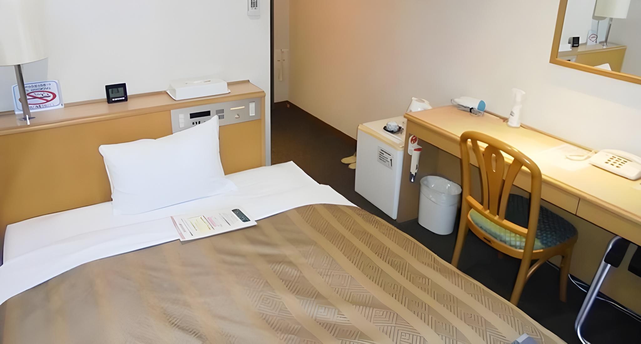 Single Room for 2 People - Non-Smoking
