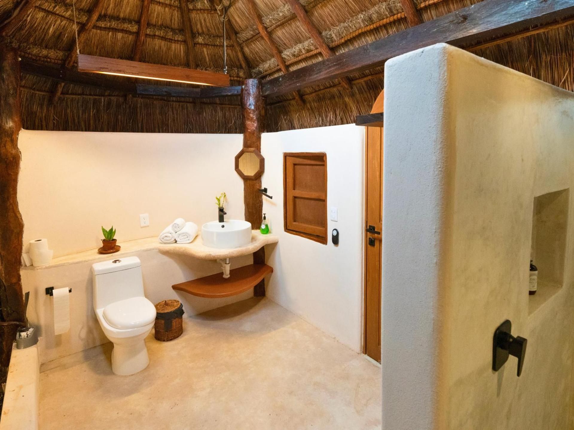 OMA CANCUN - Holistic Healing Center Cottage with Garden View