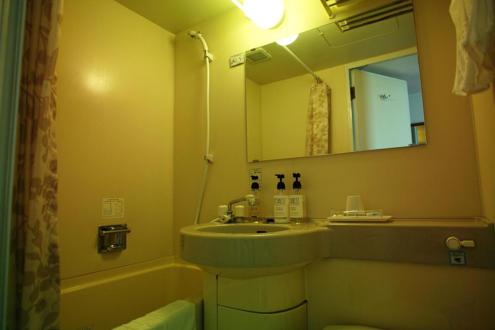 Single Room - Female Only