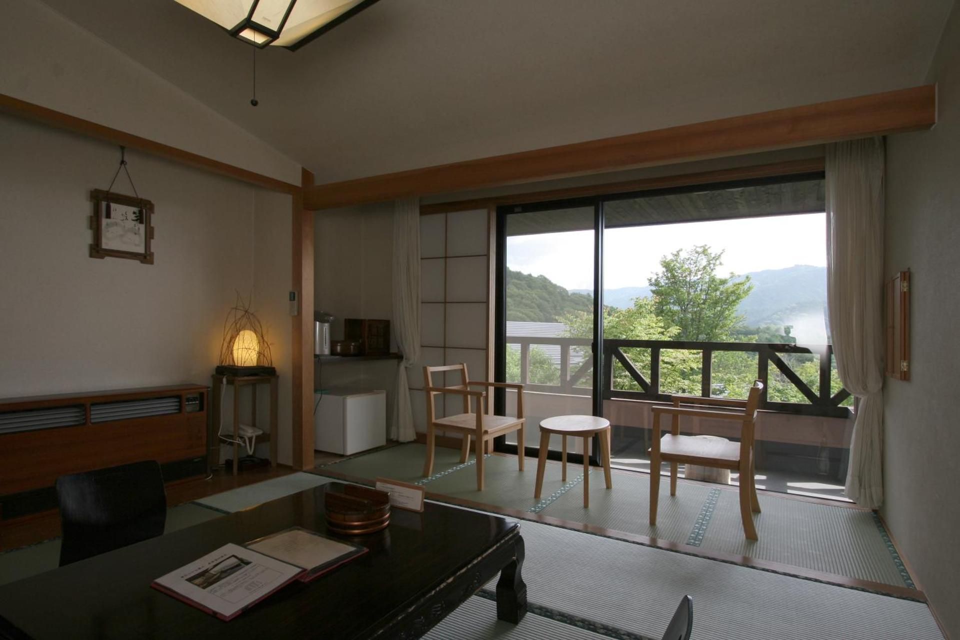 Japanese-Style Room