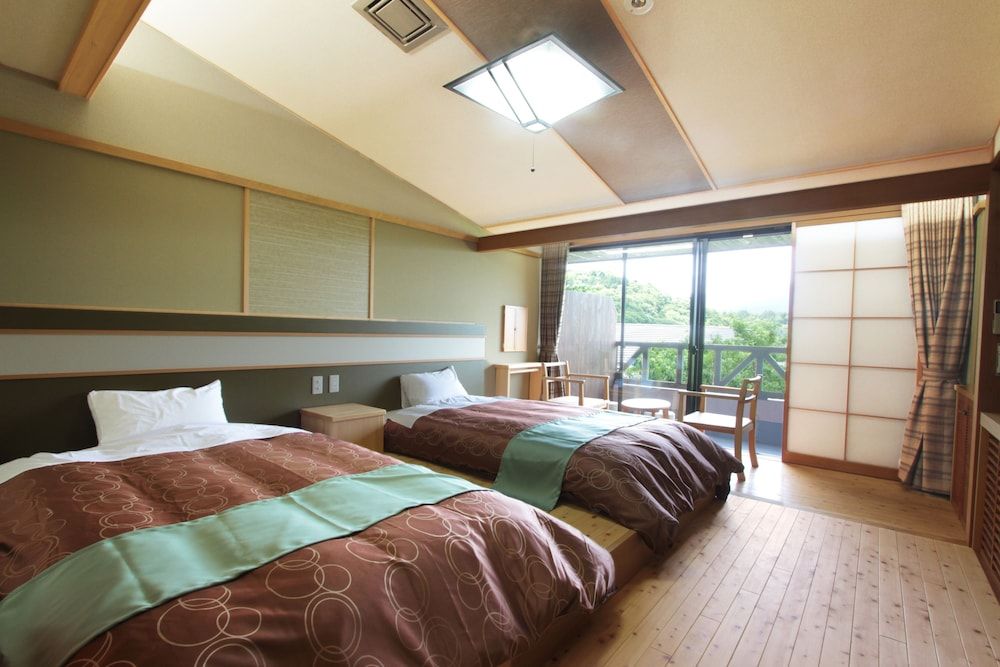 Japanese Style Modern Twin Room