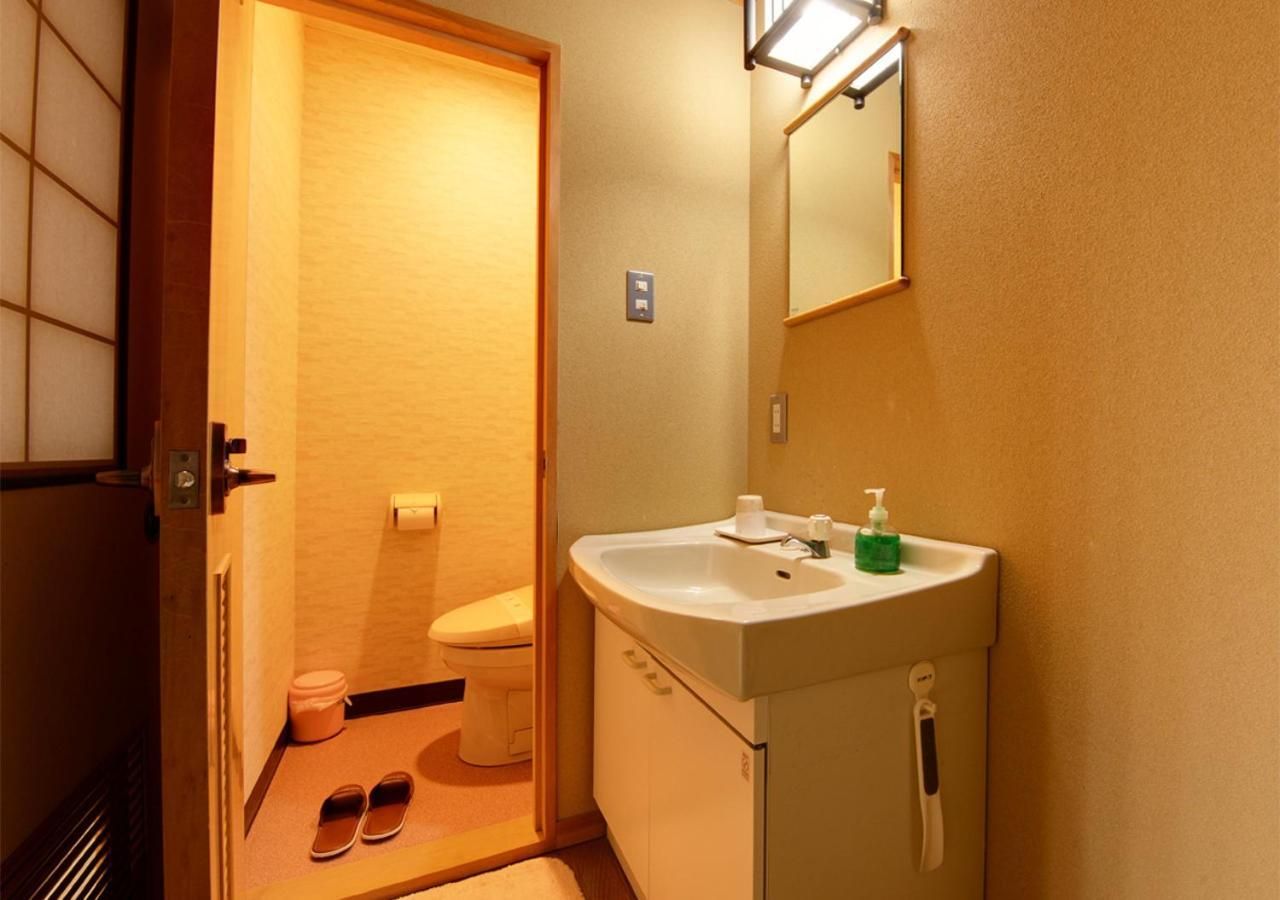 Japanese-Style Room