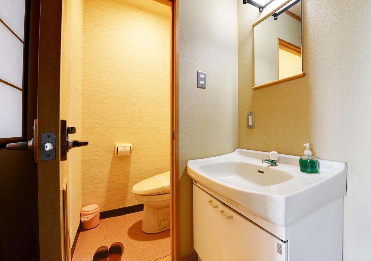 Japanese Style Room for 4 People with Shared Bath