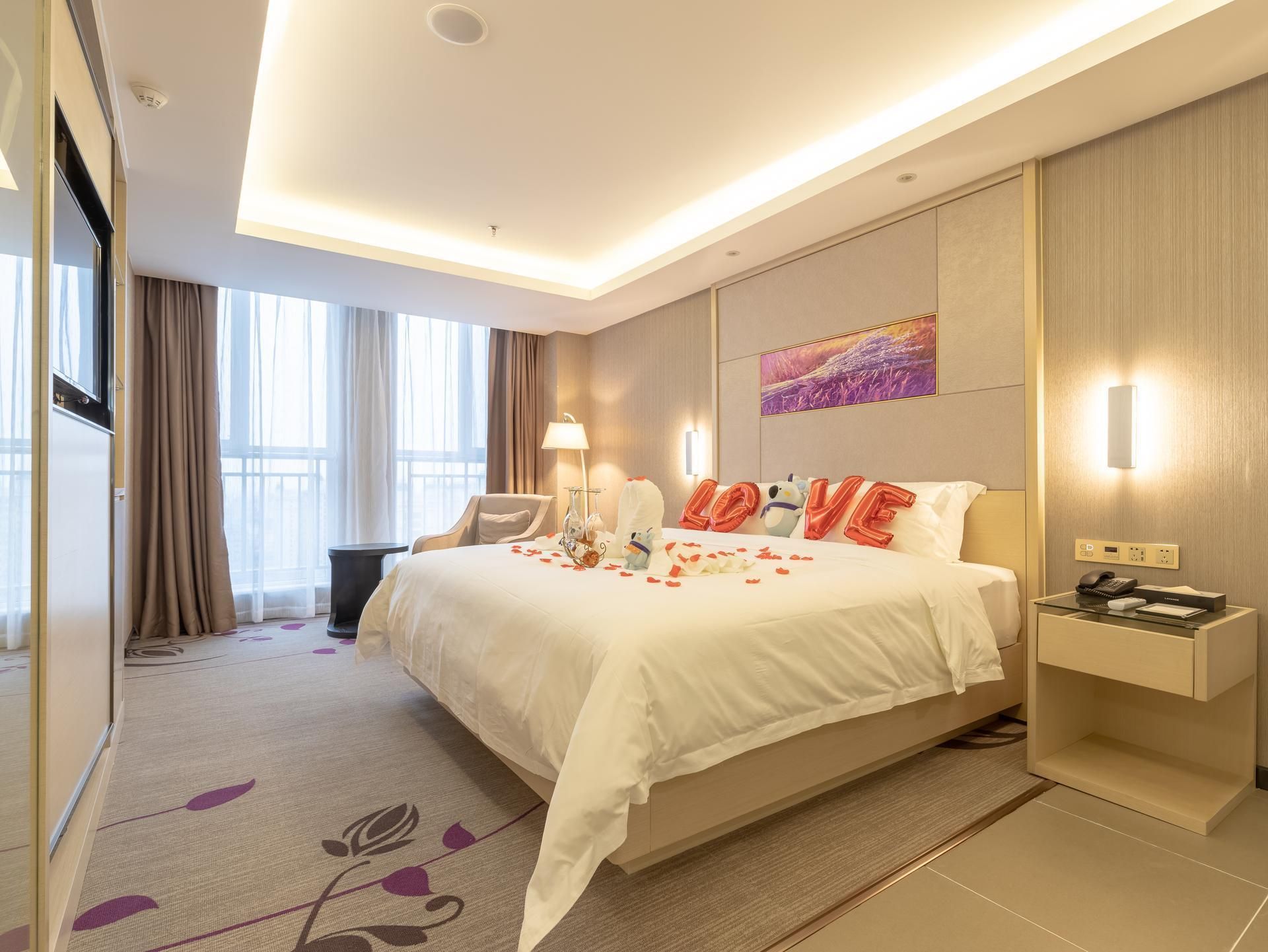 Lavande Hotel·Shijiazhuang Xinji Lucheng Commercial Plaza Lavande - Romantic Youxiang Room 2