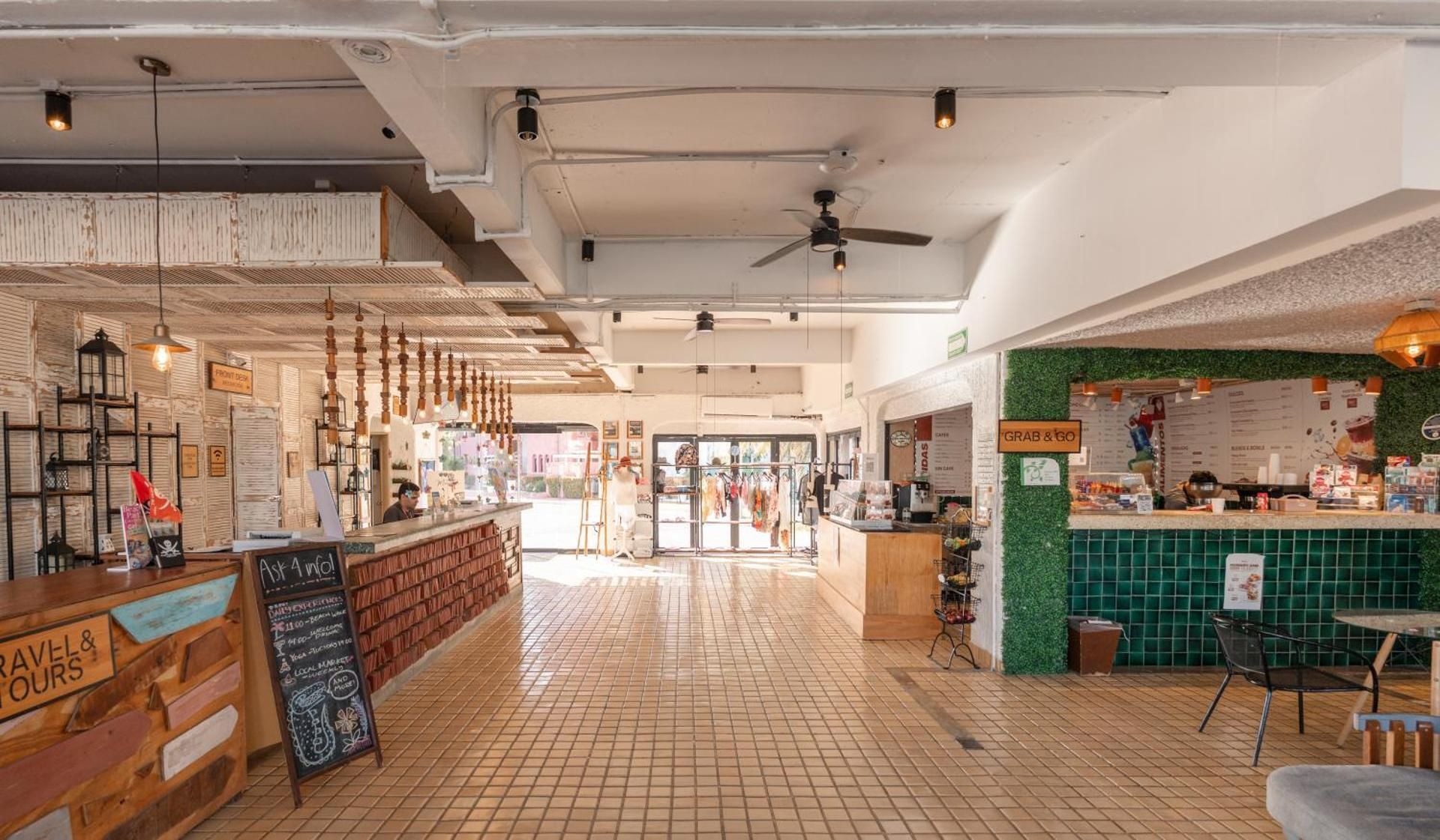 Selina Cancun Laguna Hotel Zone