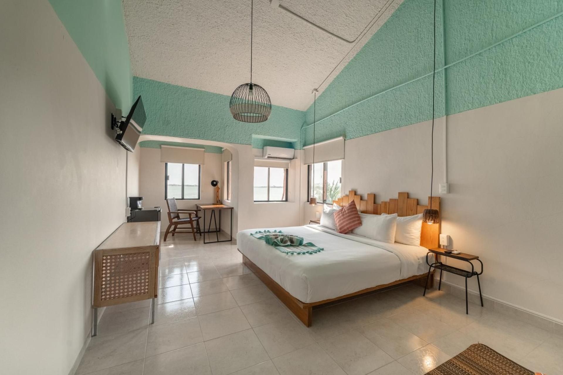 Premium Suite, Lagoon View