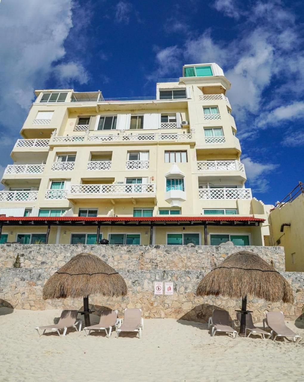 Cancun plaza frente al mar