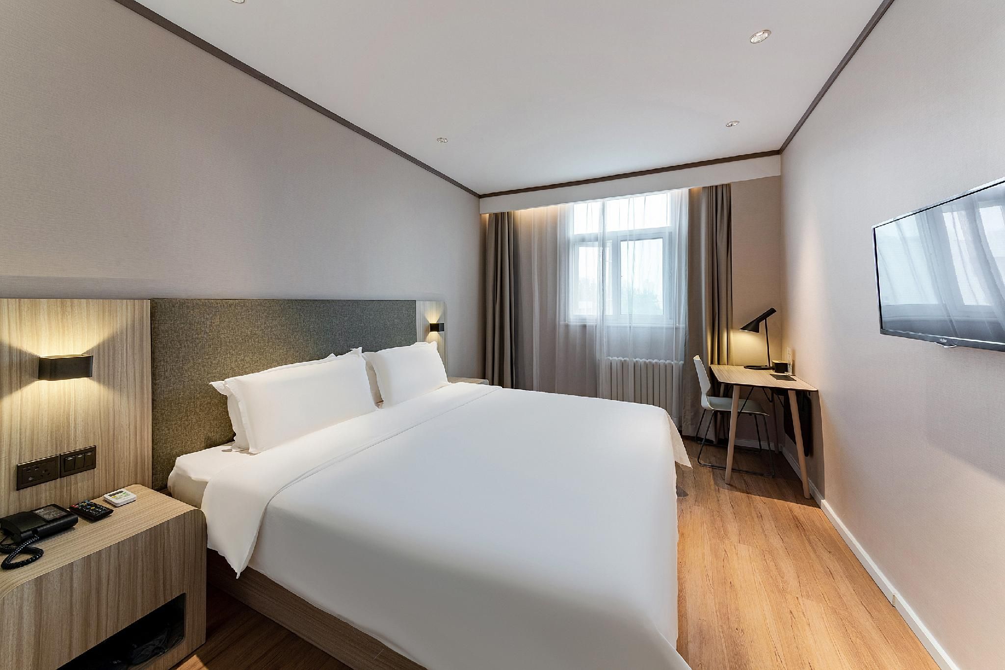 Huazhu - Superior BedRoom