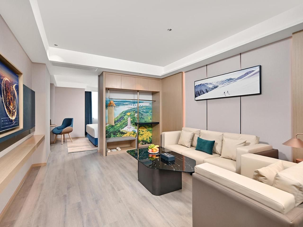 Premium Suite