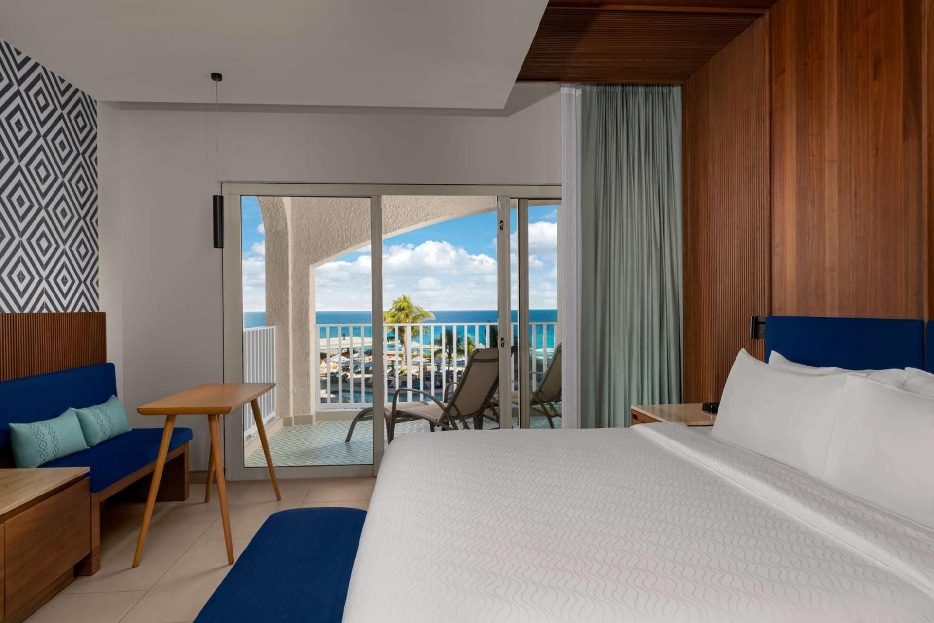 Premium King Room with Ocean View