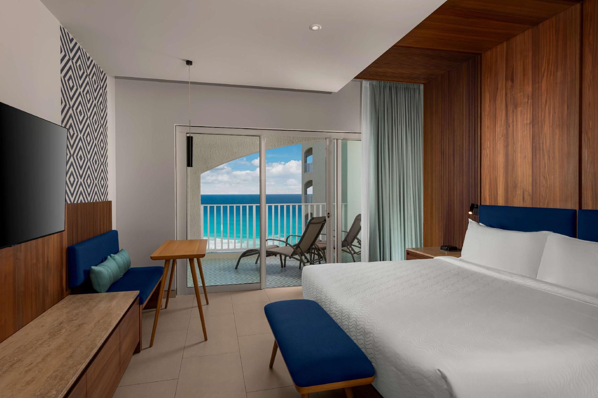 Premium Ocean View Room - King Bed