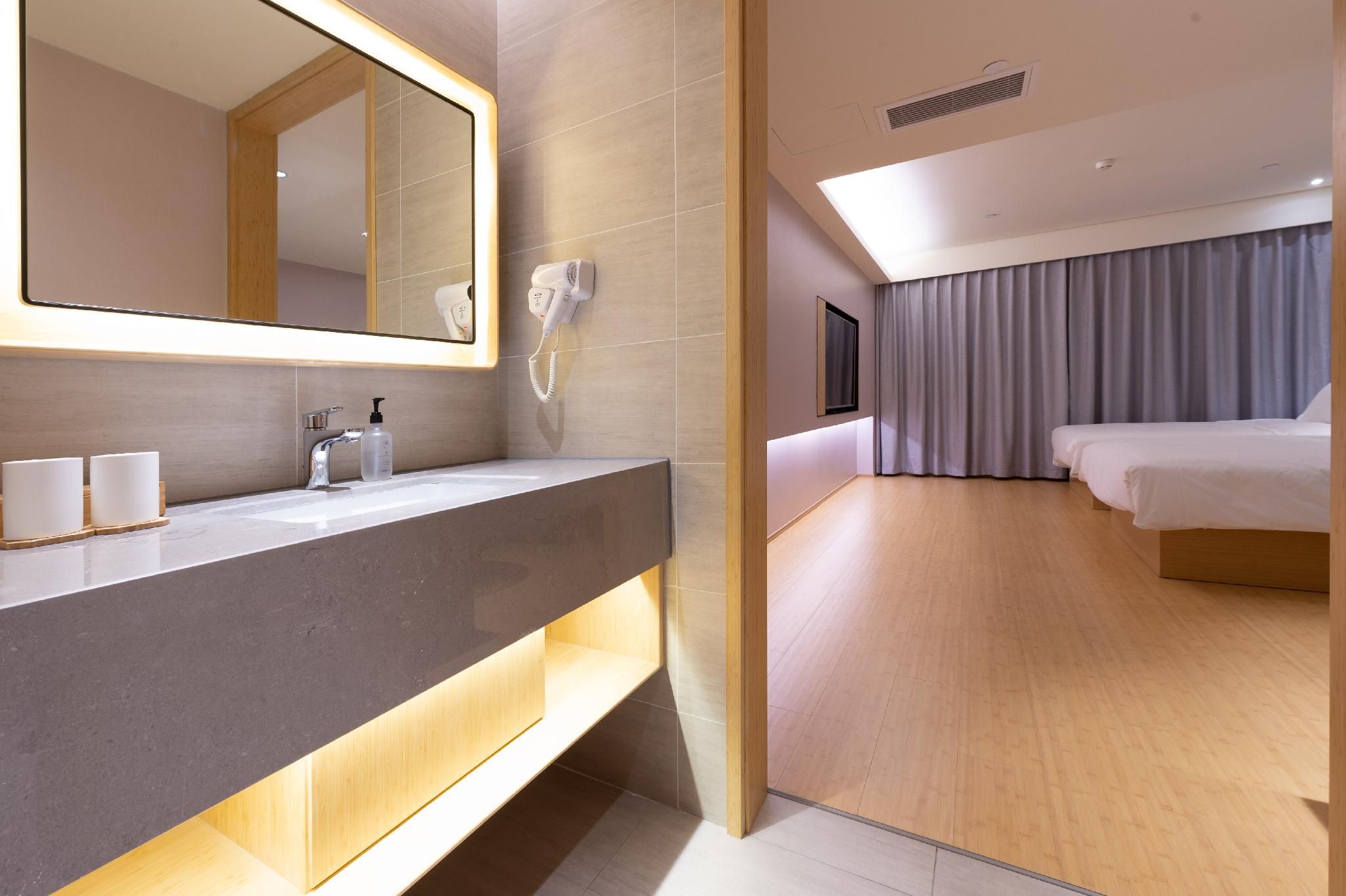 25928379_210713180500103622582