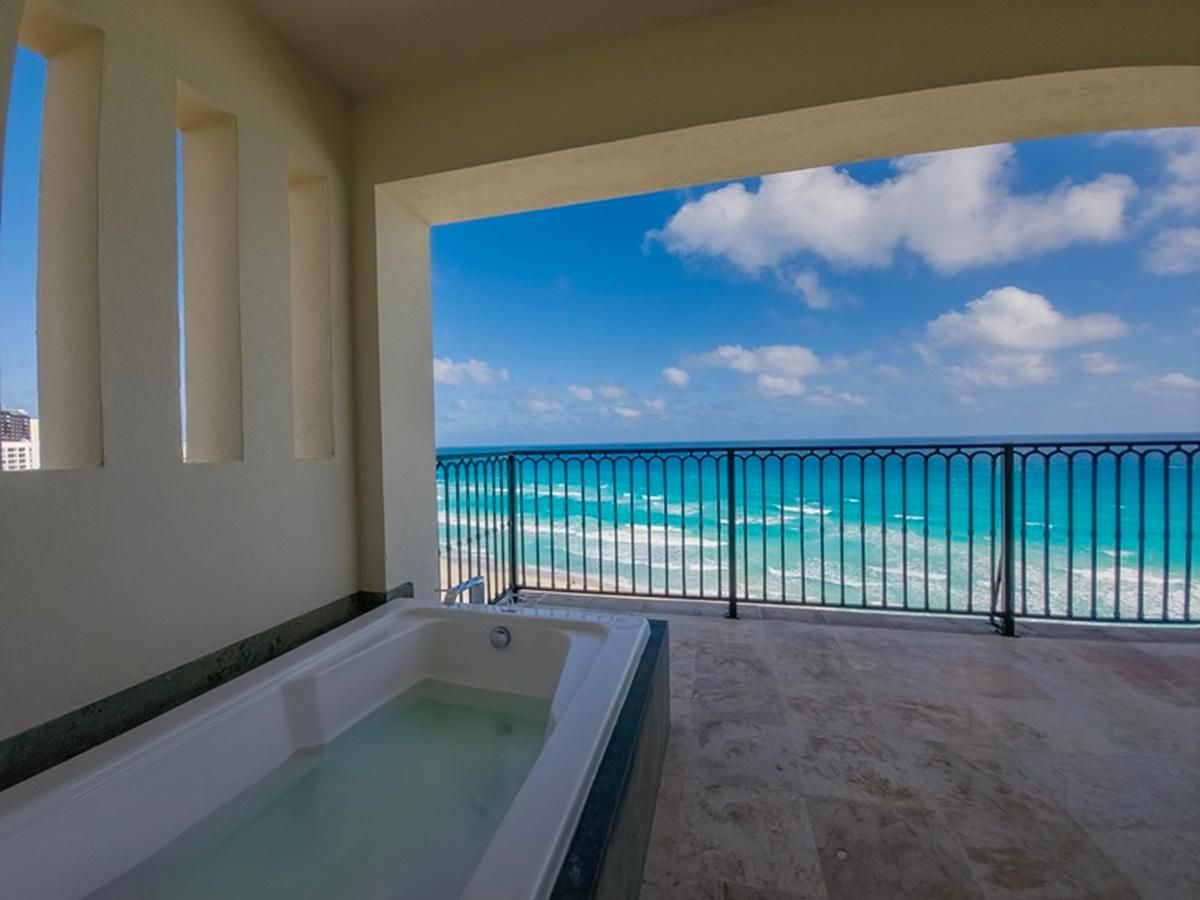 Master Ocean View Suite for 3 Adults