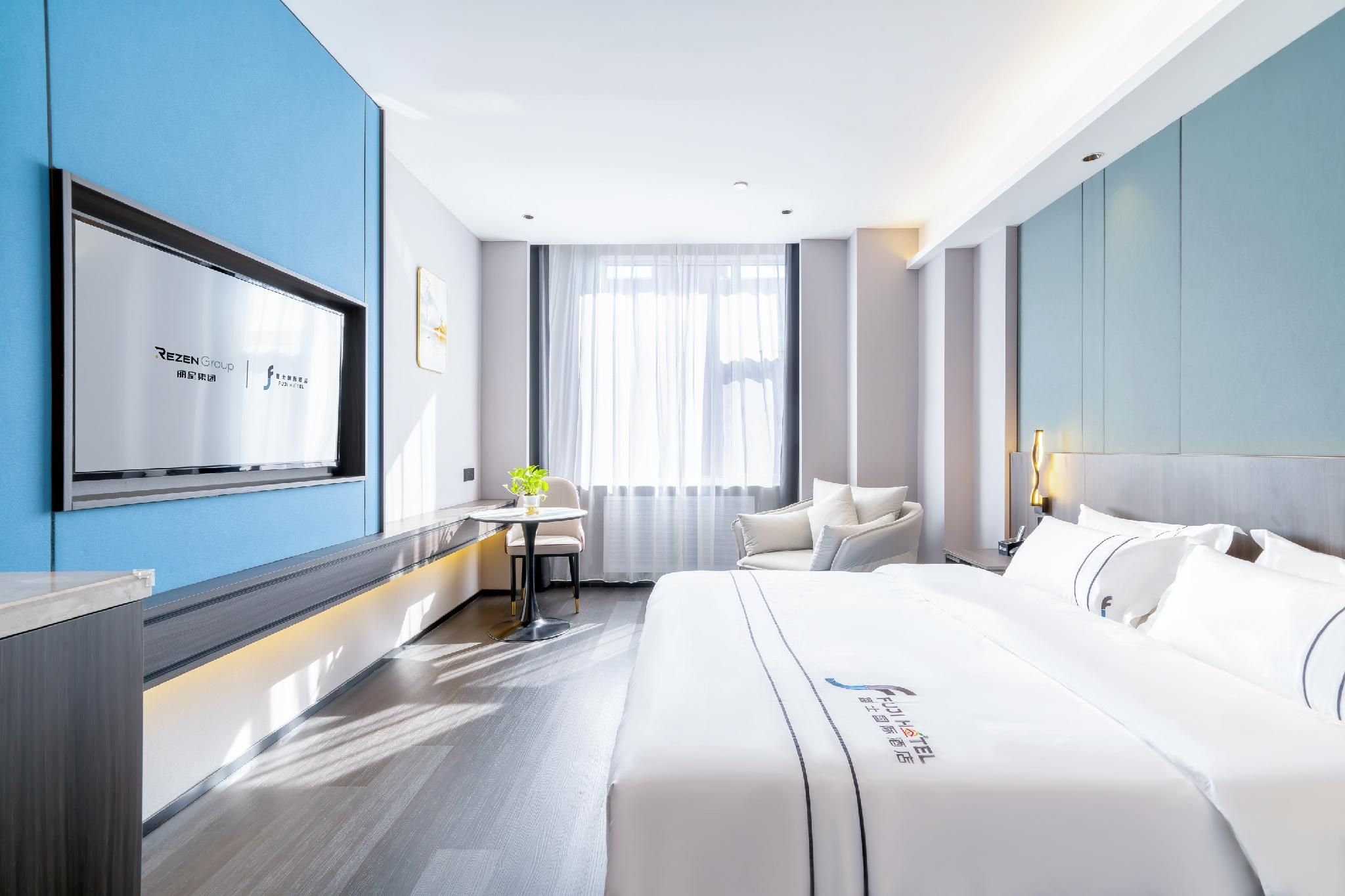 Rezen - Deluxe Digital Intelligence 1 Bed Room