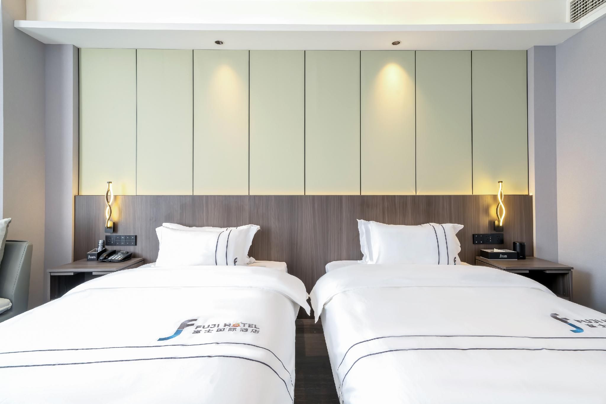 Rezen - Deluxe Digital Intelligence Twin Room