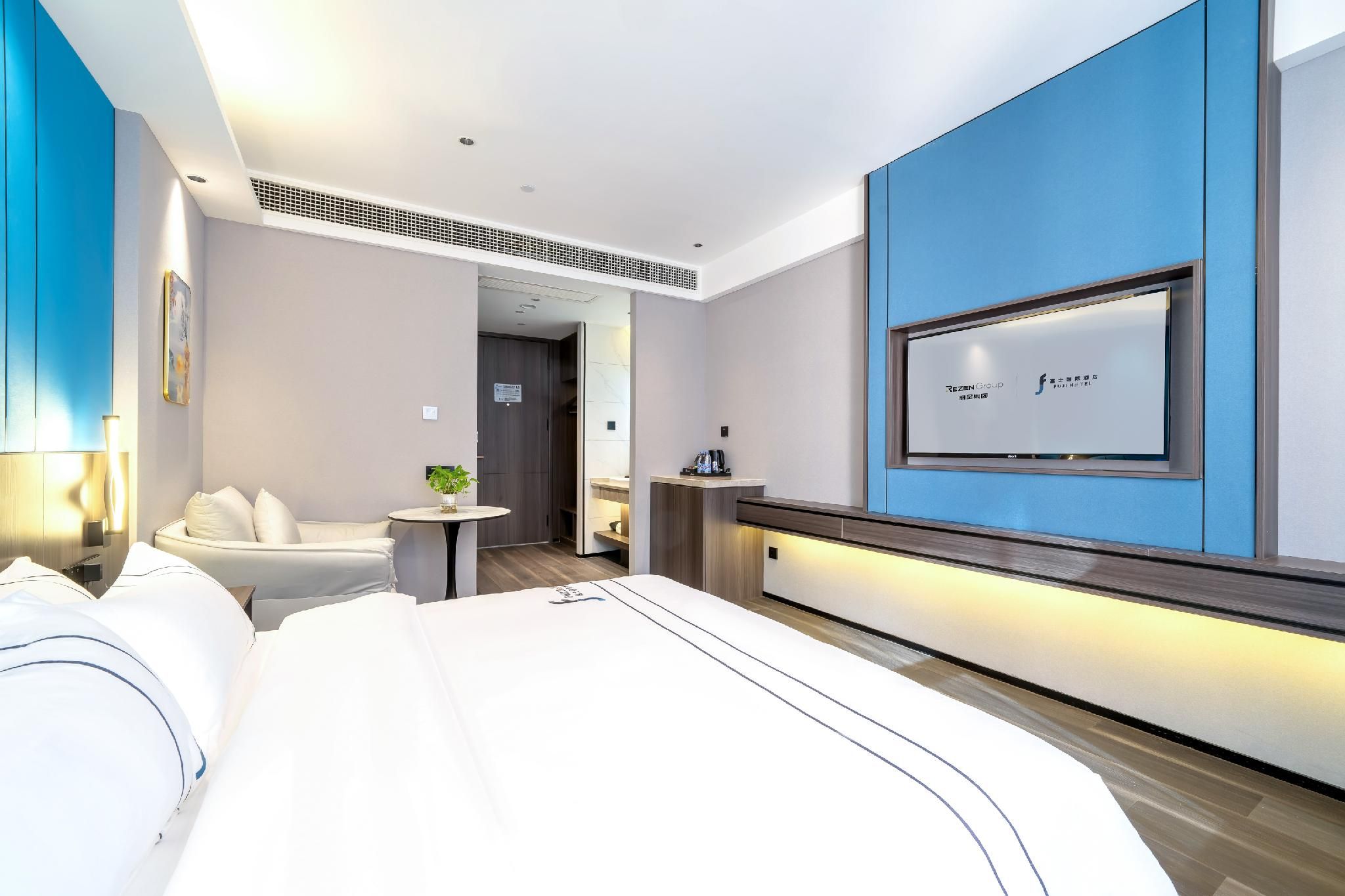 Rezen - Superior Digital Intelligence 1 Bed Room