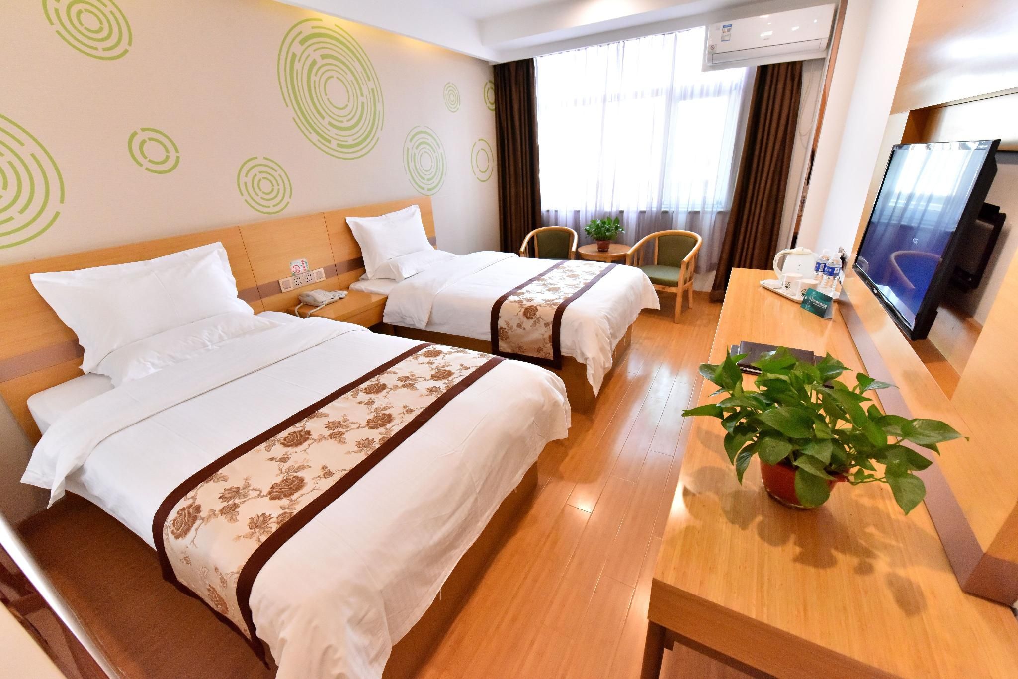 2 Bed Twin Superior Room