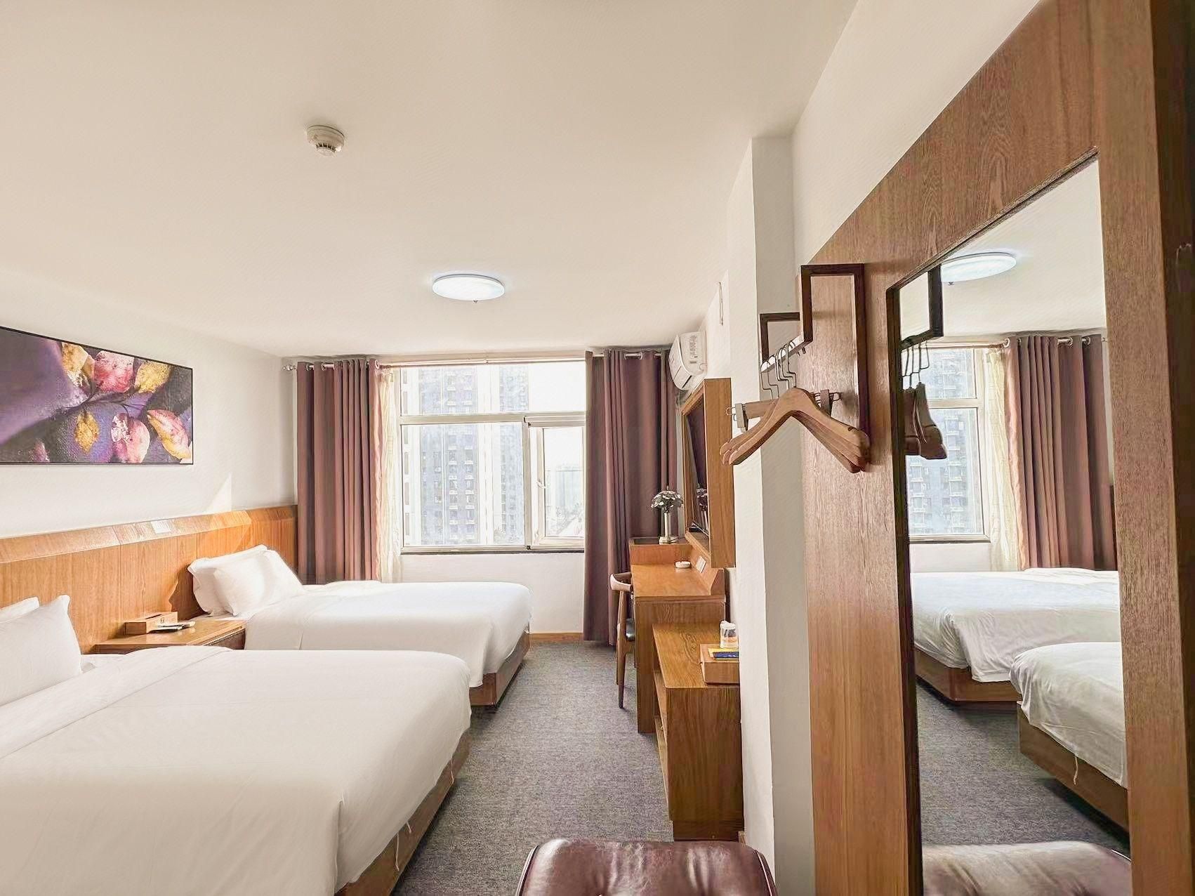 Select Twin Room