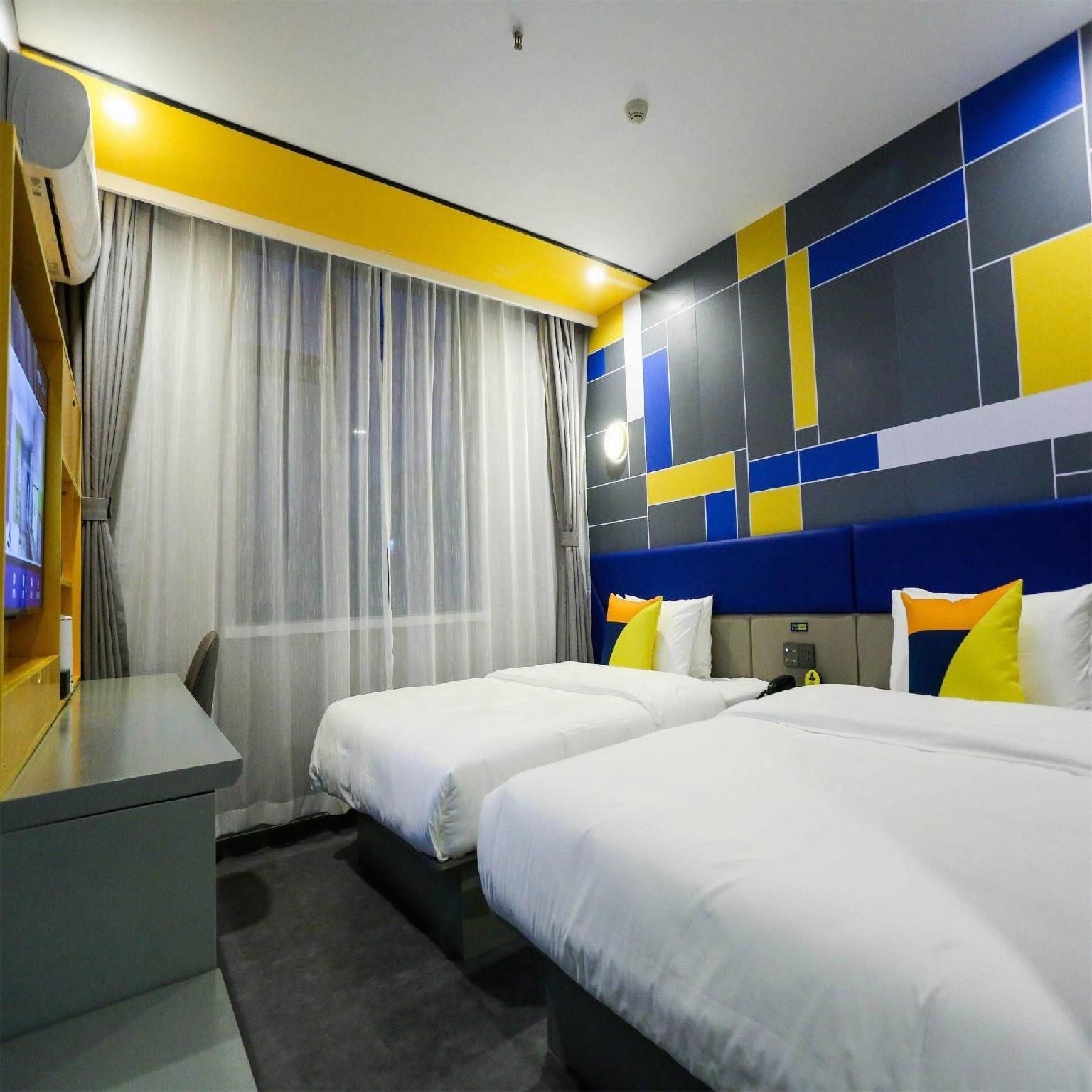 WH - New 7 Days Zizai Twin Room