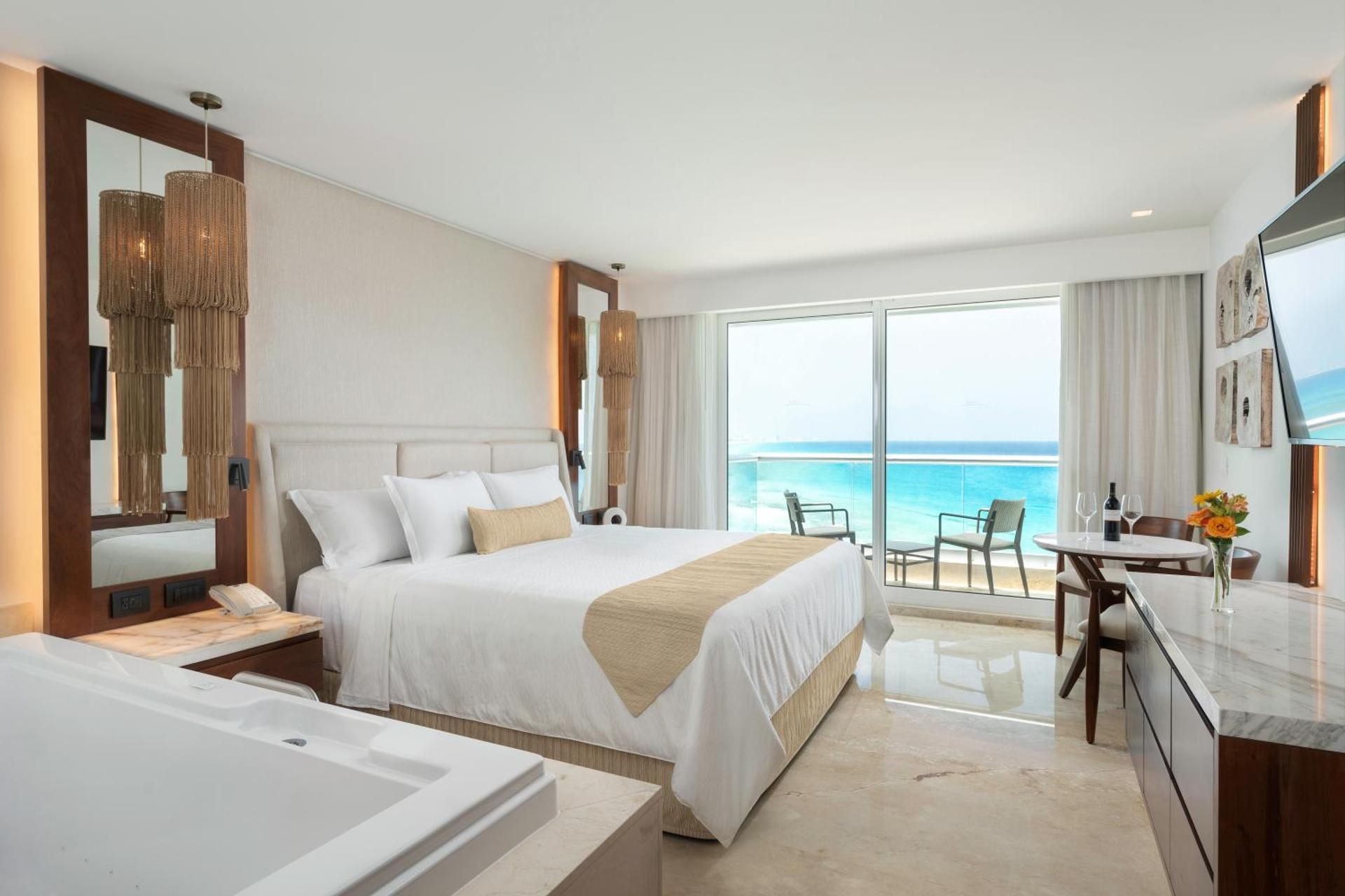 Superior Deluxe Ocean View - King Size Bed