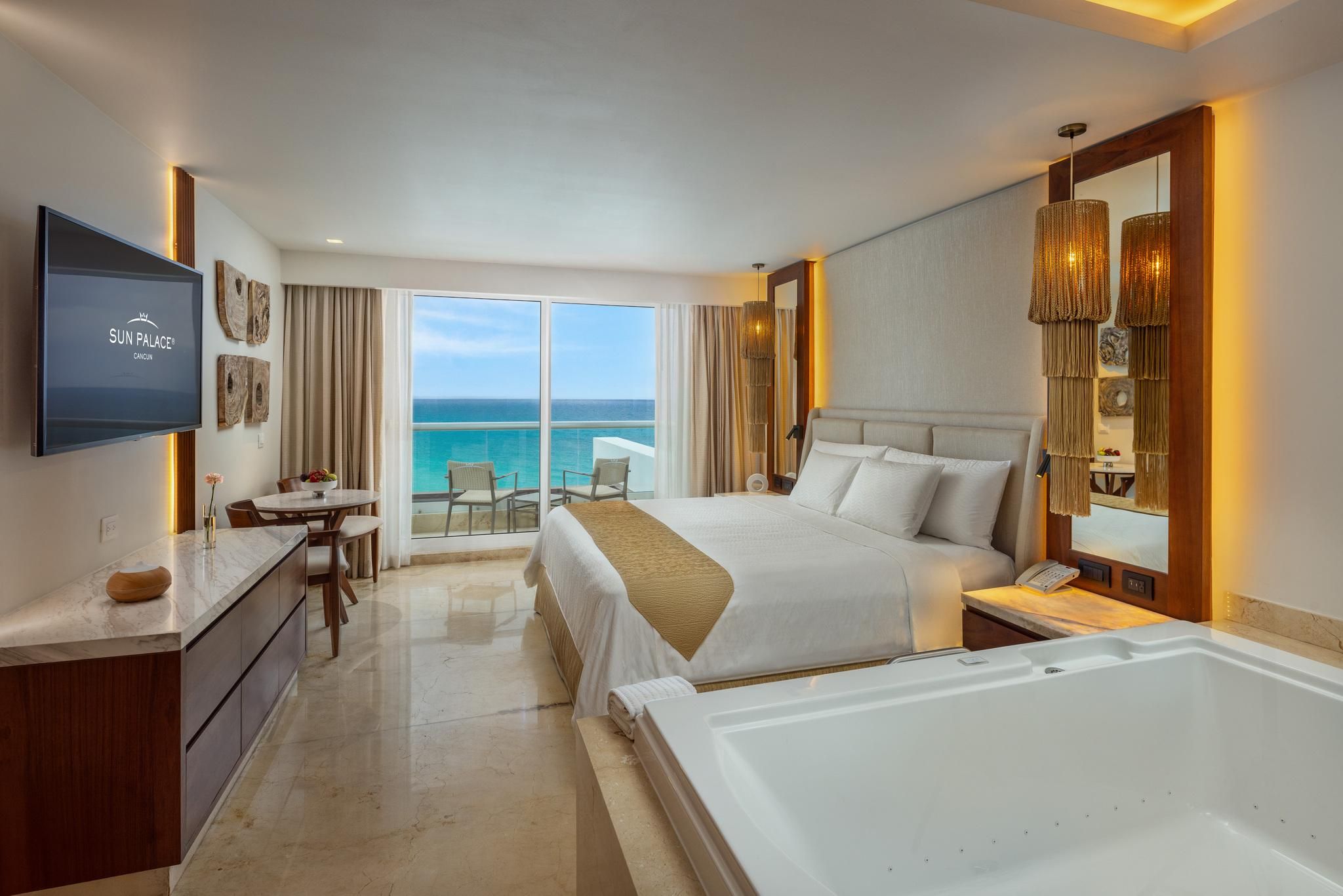 Superior Deluxe Ocean View - King Size Bed