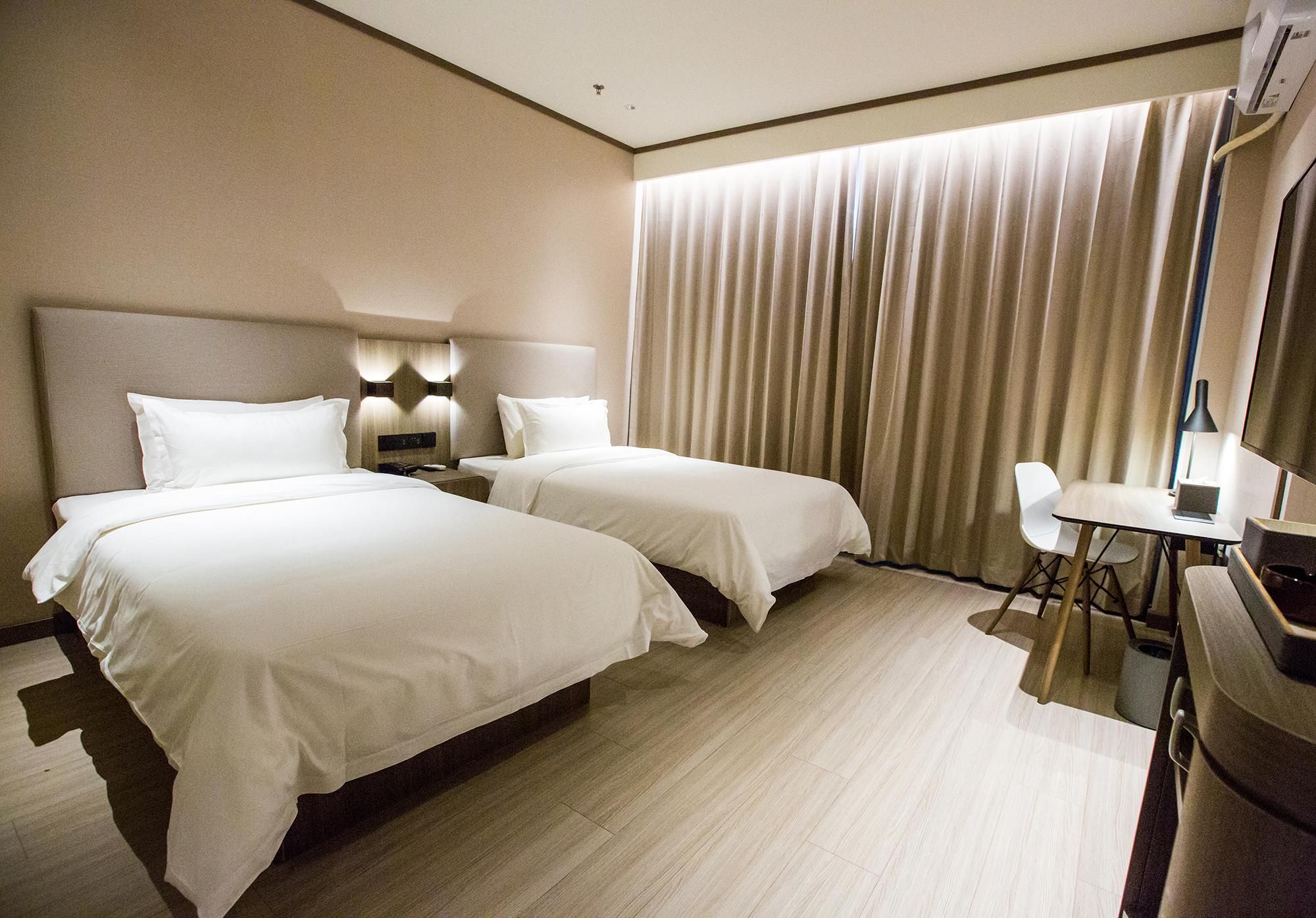 Huazhu - Twin Room