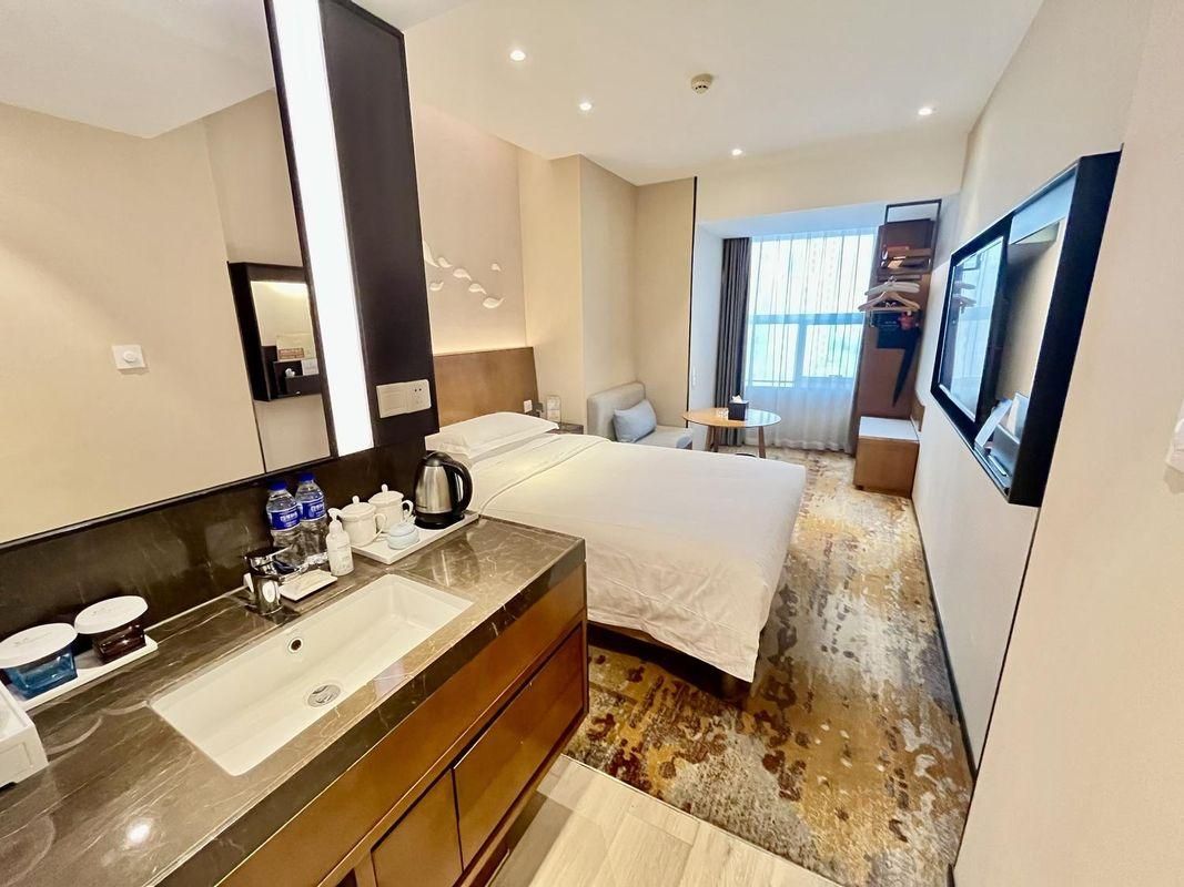 Light Residence Guestroom