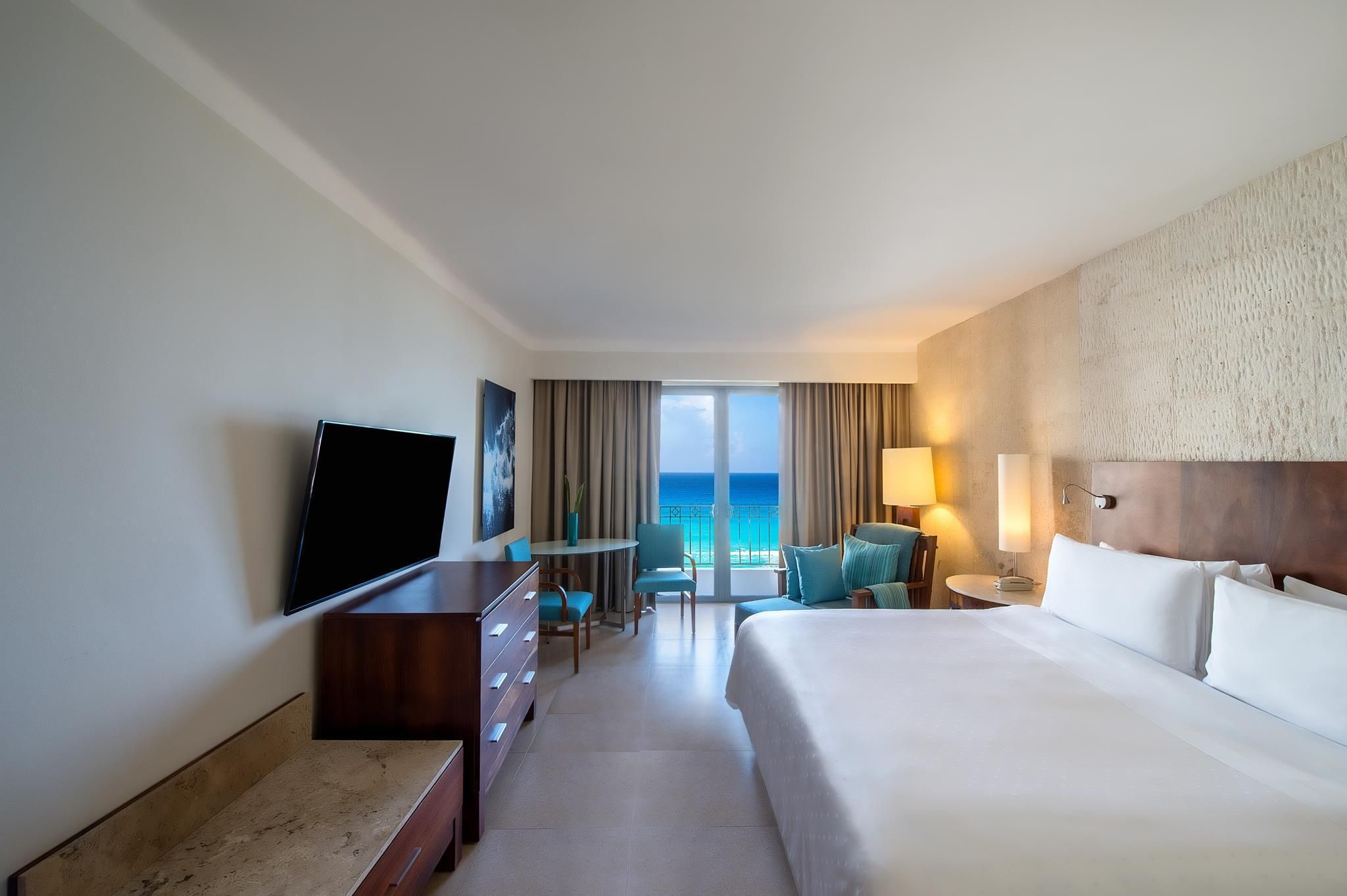 King Premium Ocean Front