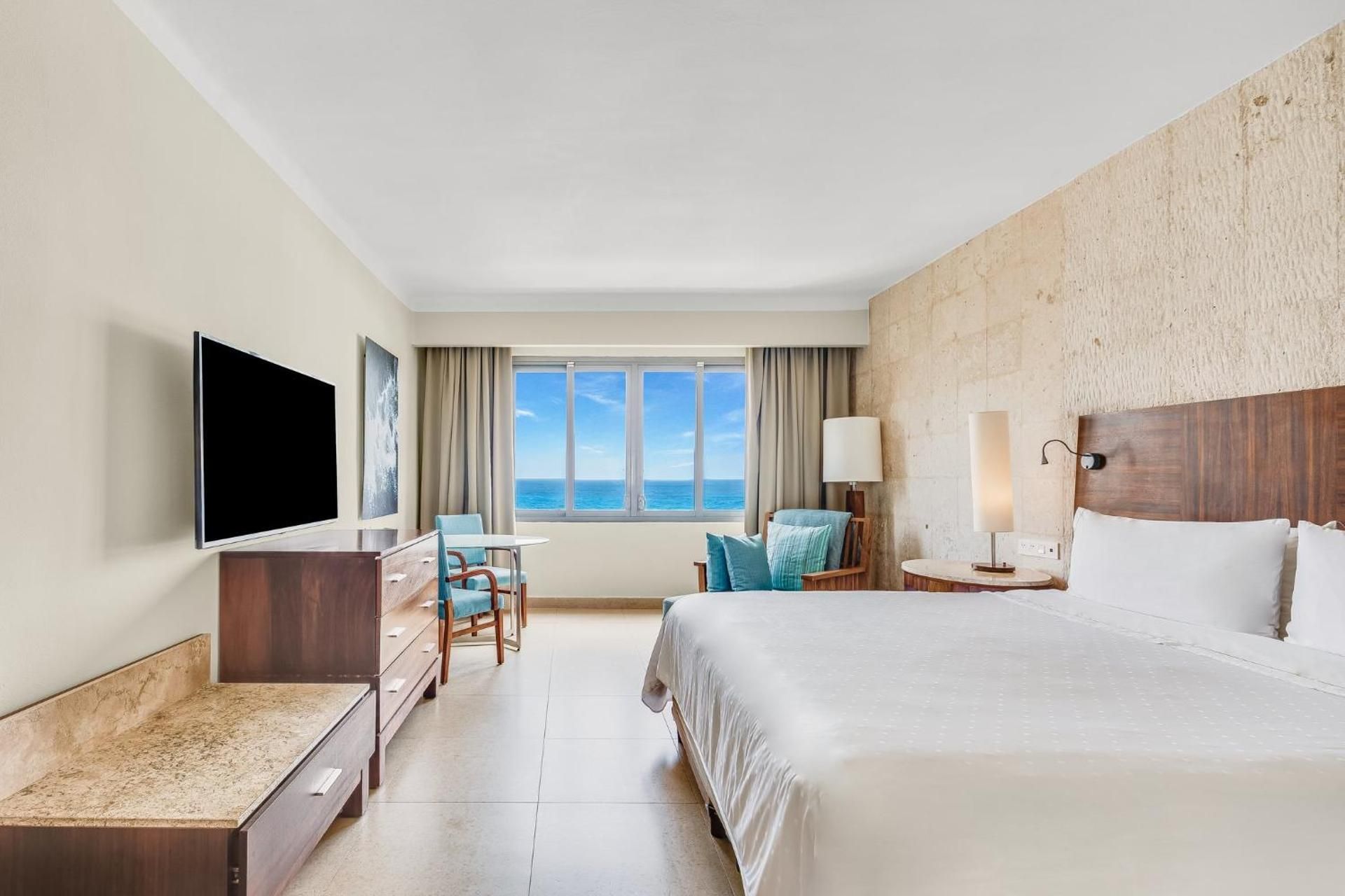 King Premium Ocean Front