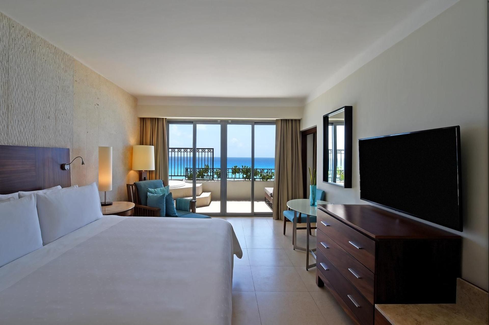 Master Suite with Double Bed