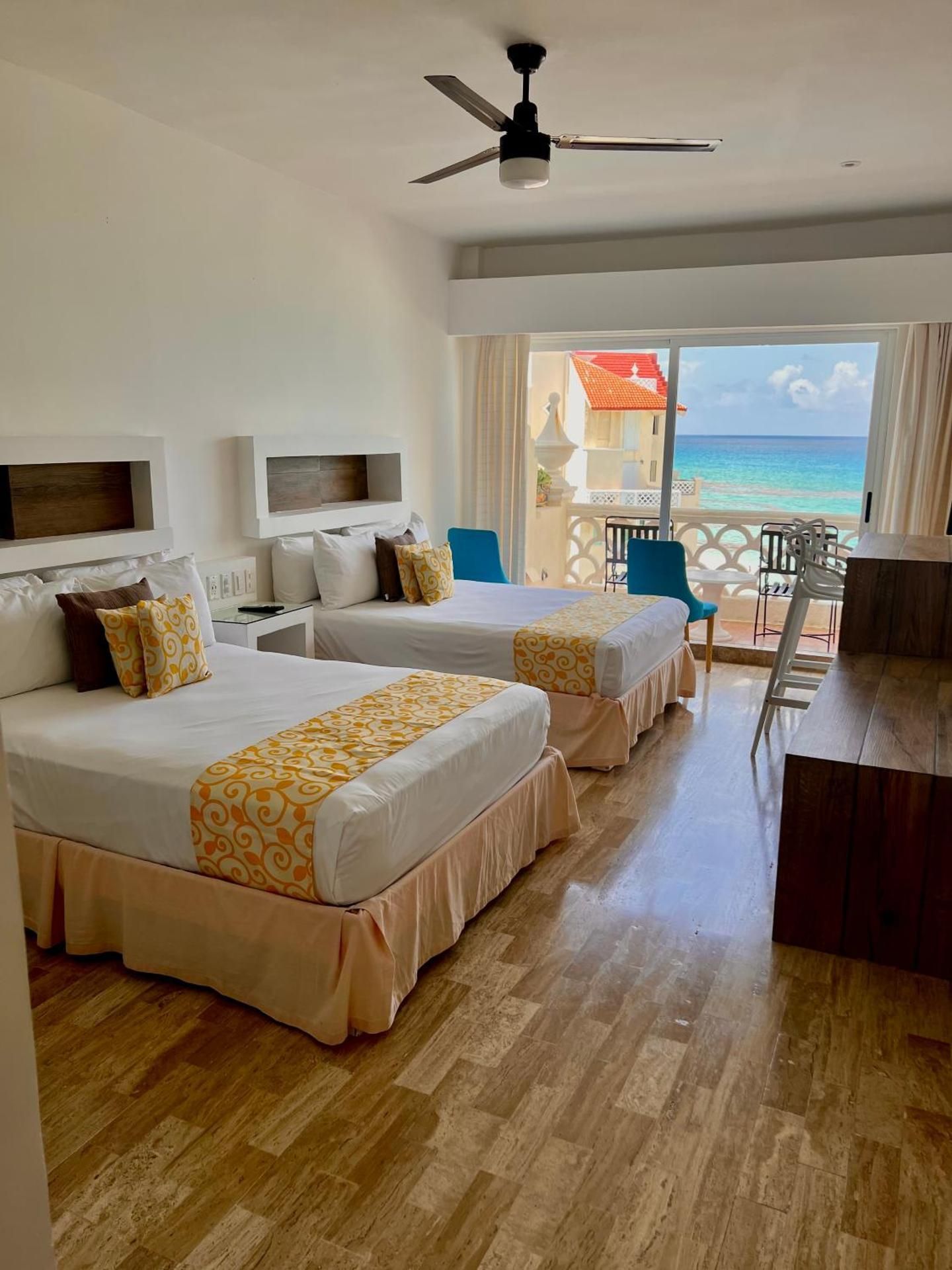 Studio with Sea View