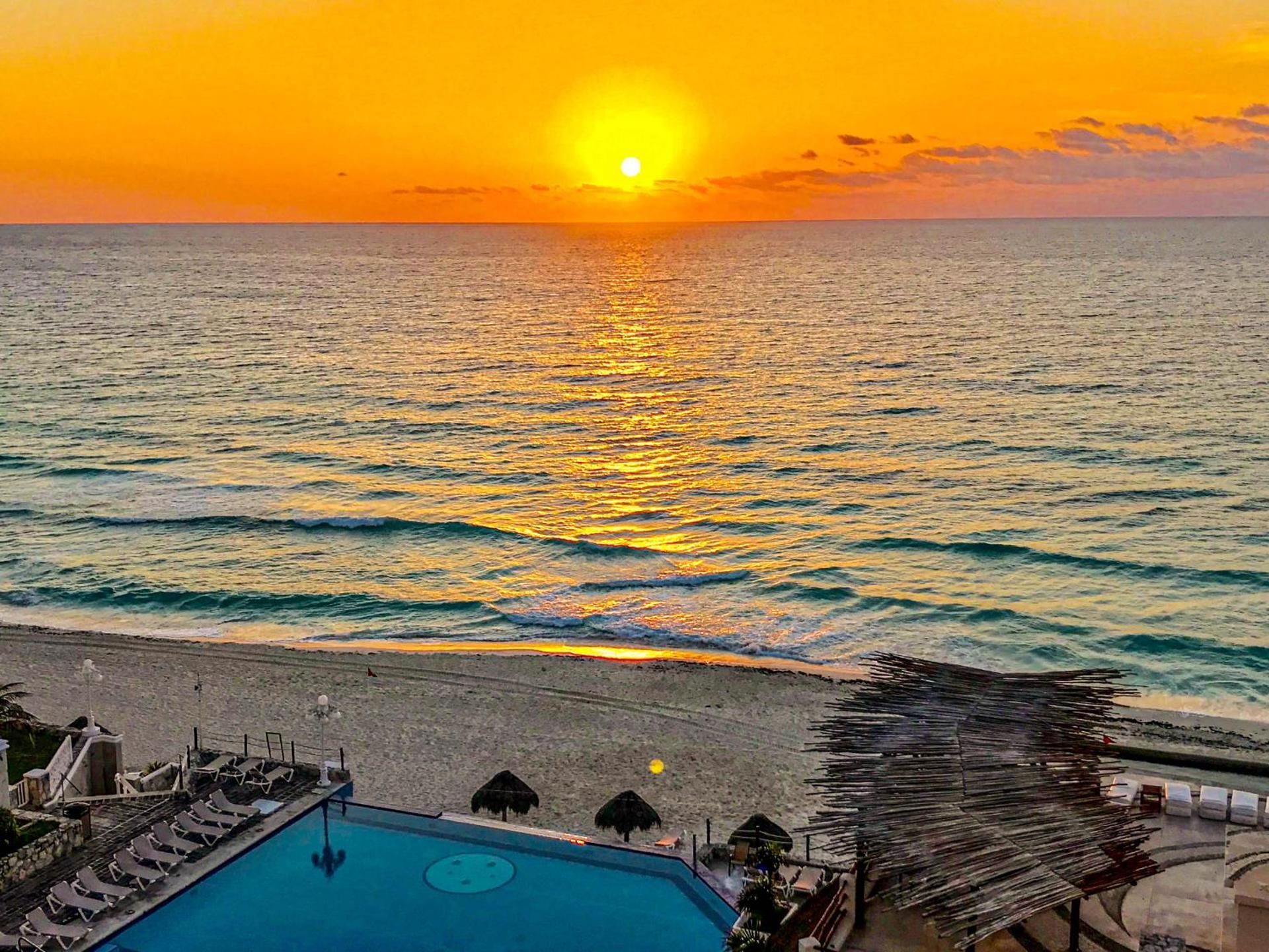 Seashore Apartment Cancun