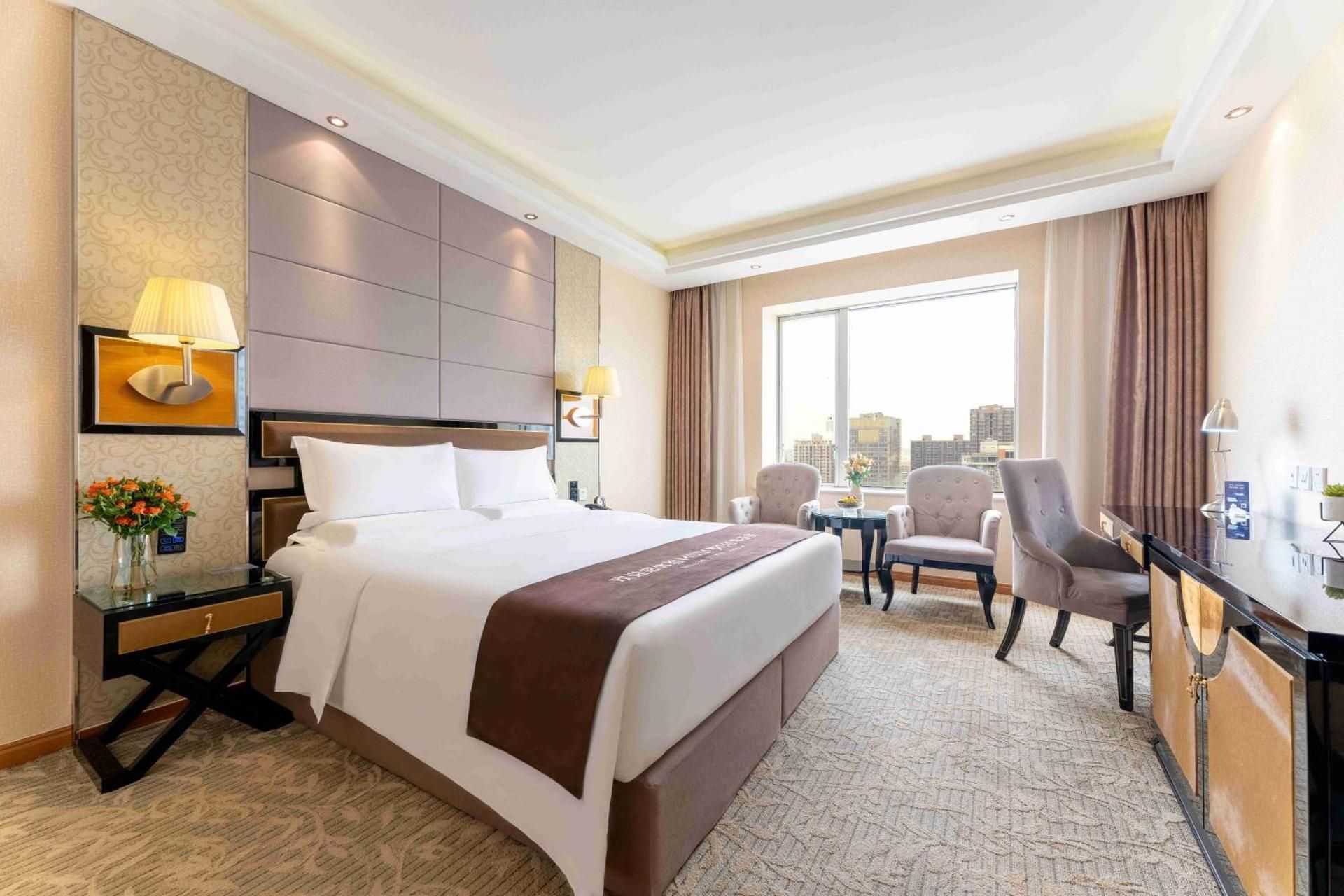Deluxe Zero Stress King Room