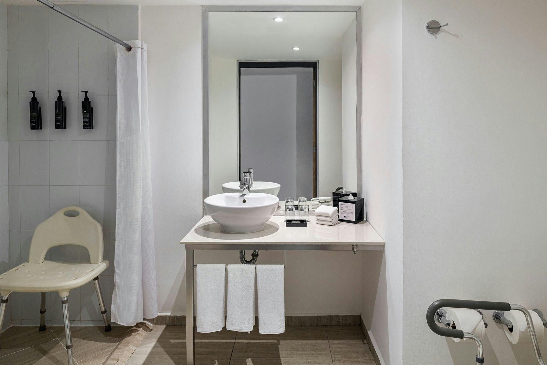 Aloft Queen, Guest room, 2 Queen