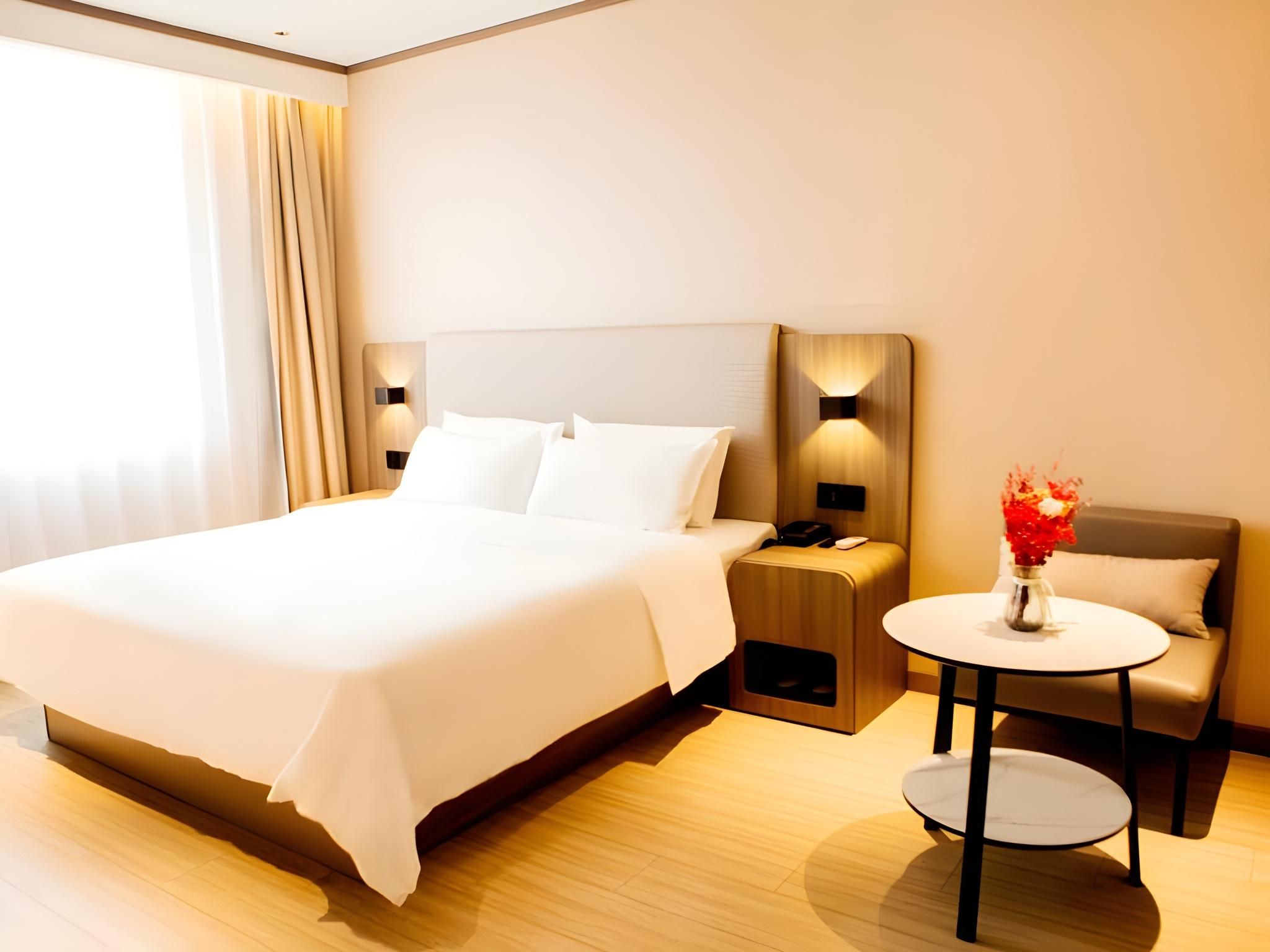 Huazhu - Business Bed Room