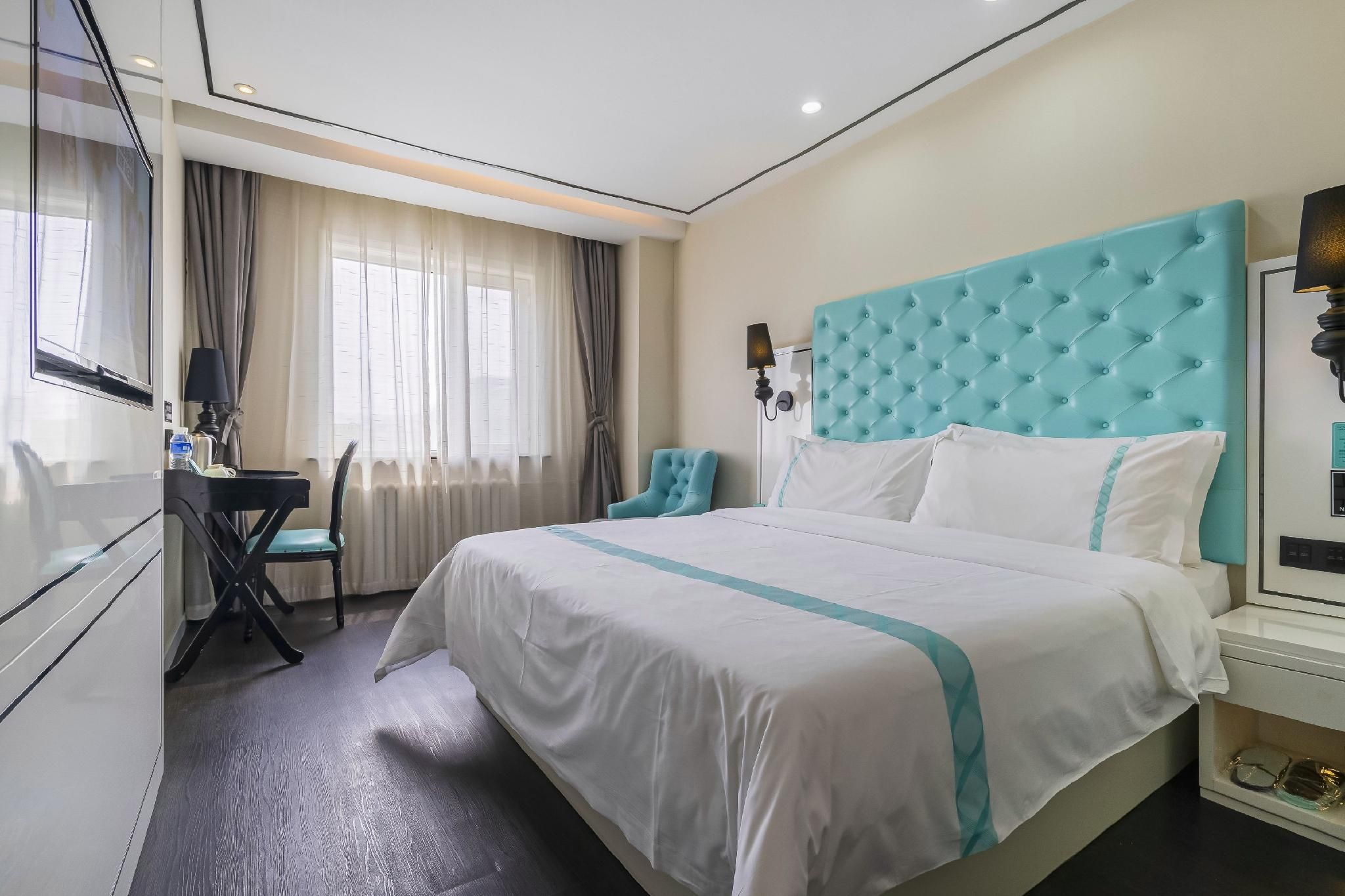 Xana - Business Bed Room