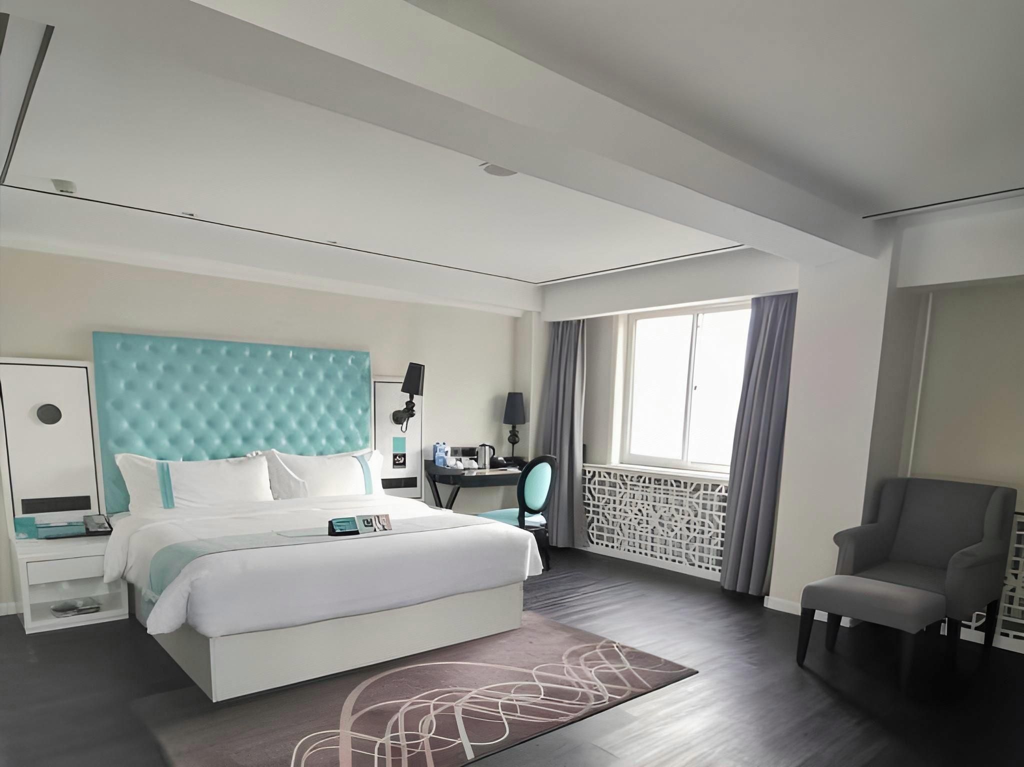 WH - Godness Romantic Bed Room