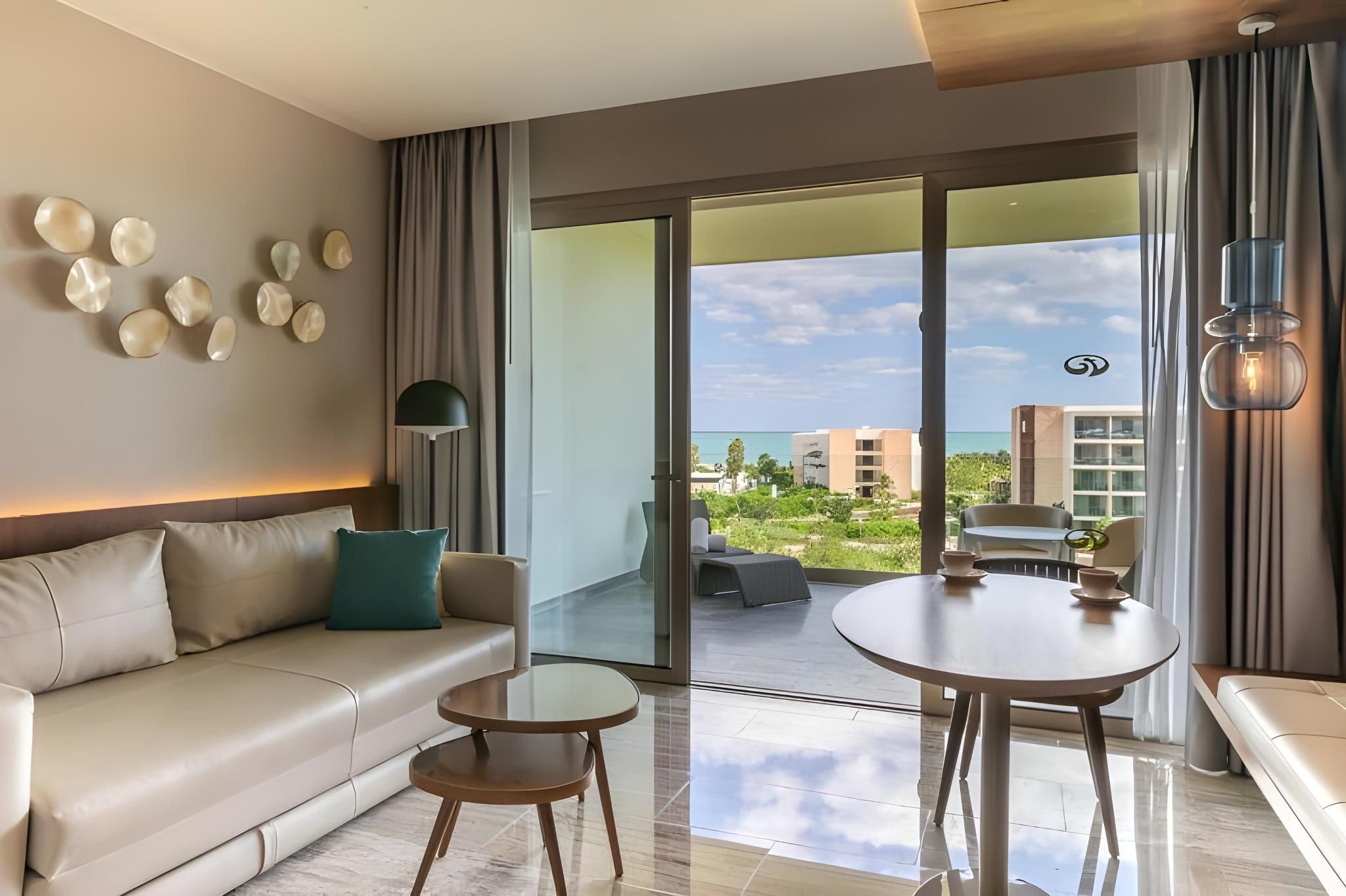 Poolside Junior Suite