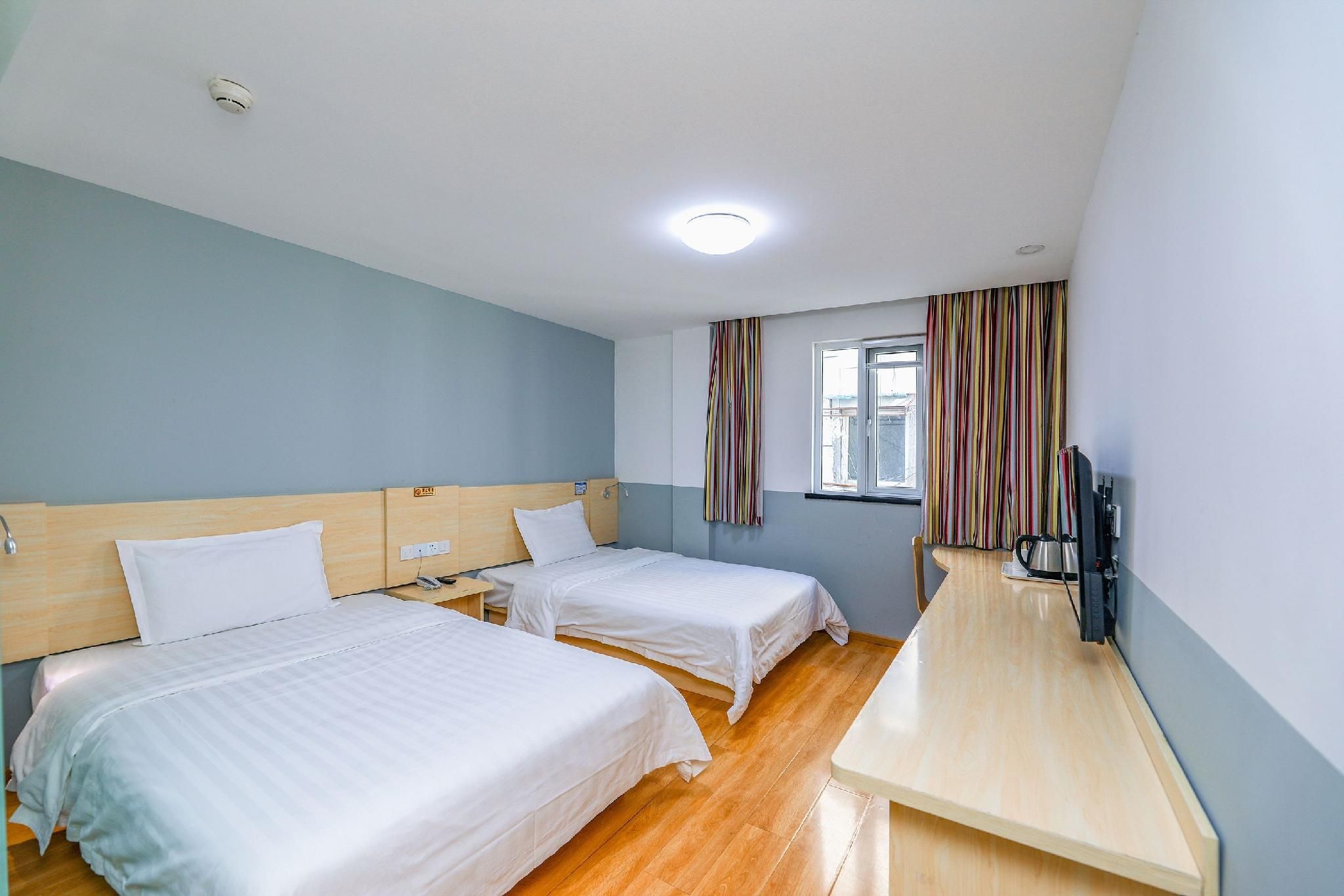 WH - Traditional Bed Room