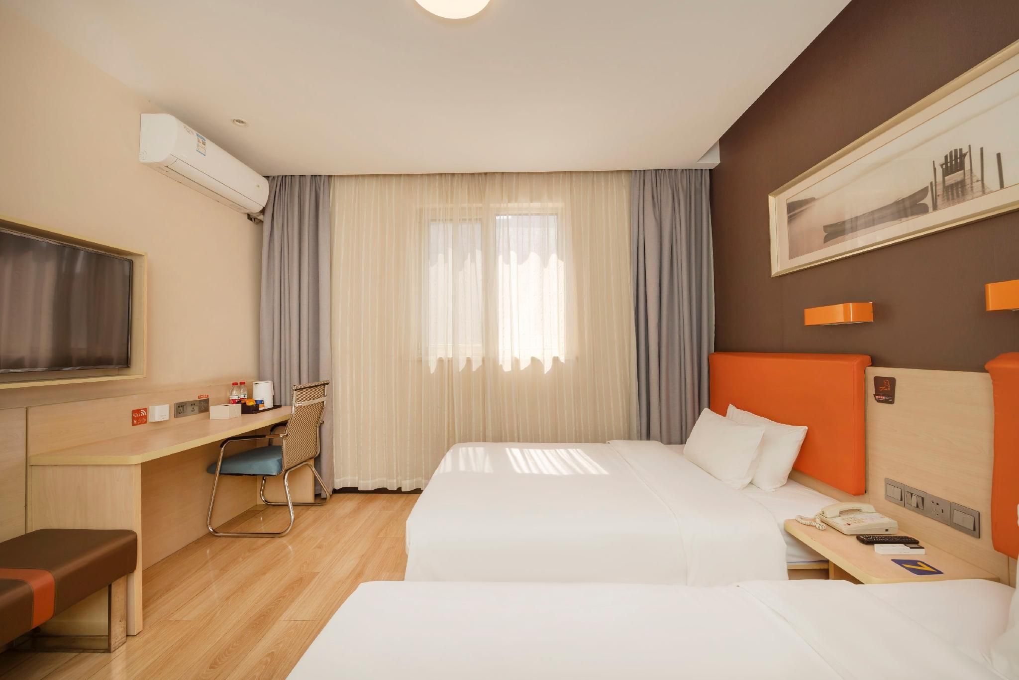 Featured Twin Room