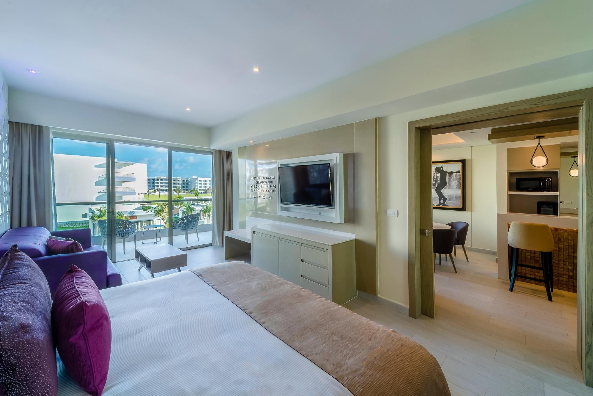 Directors Suite One Bedroom